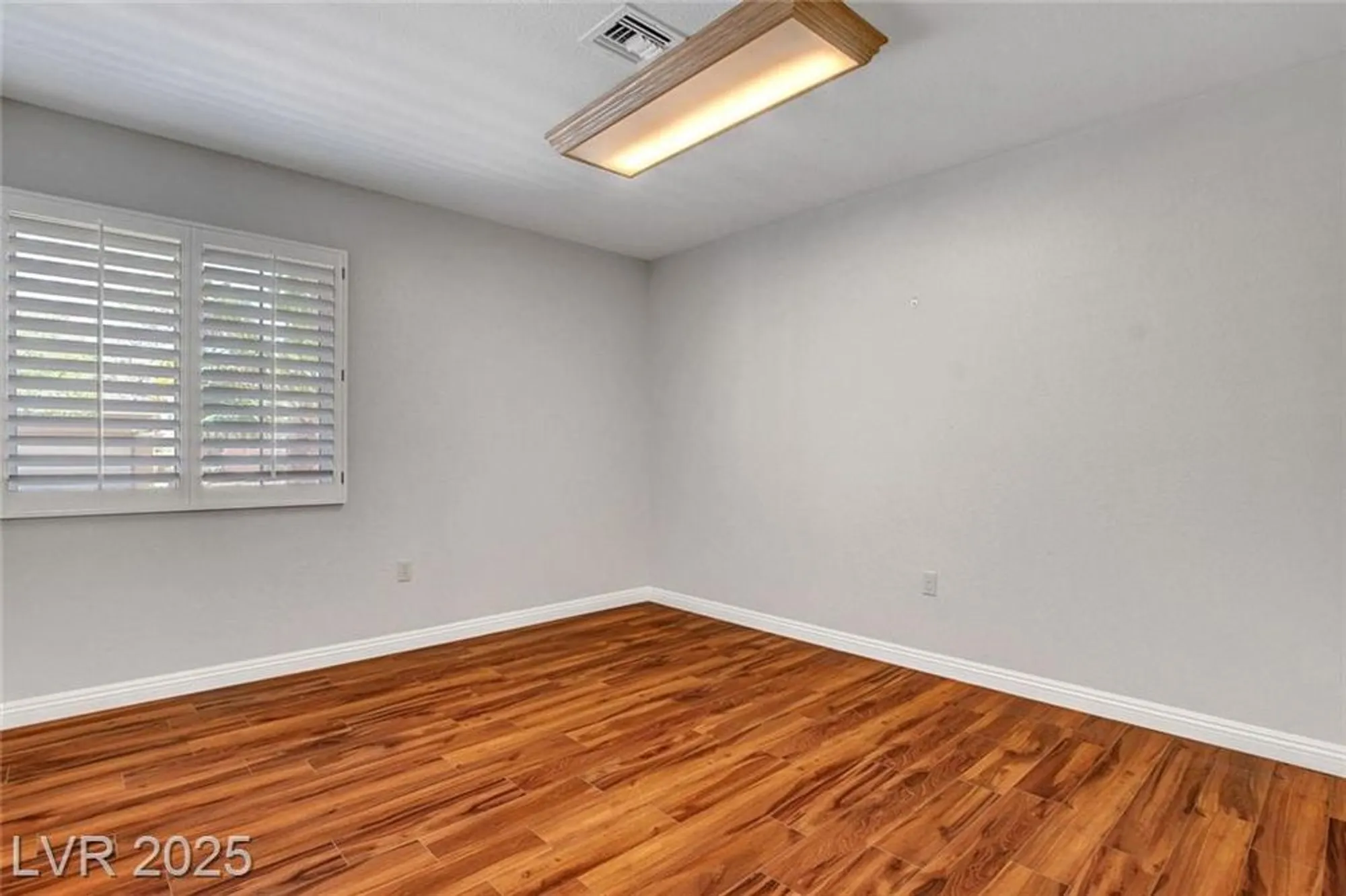 Property Slideshow image 40 of 54 | 2505 palmridge dr, Las Vegas, NV, 89134