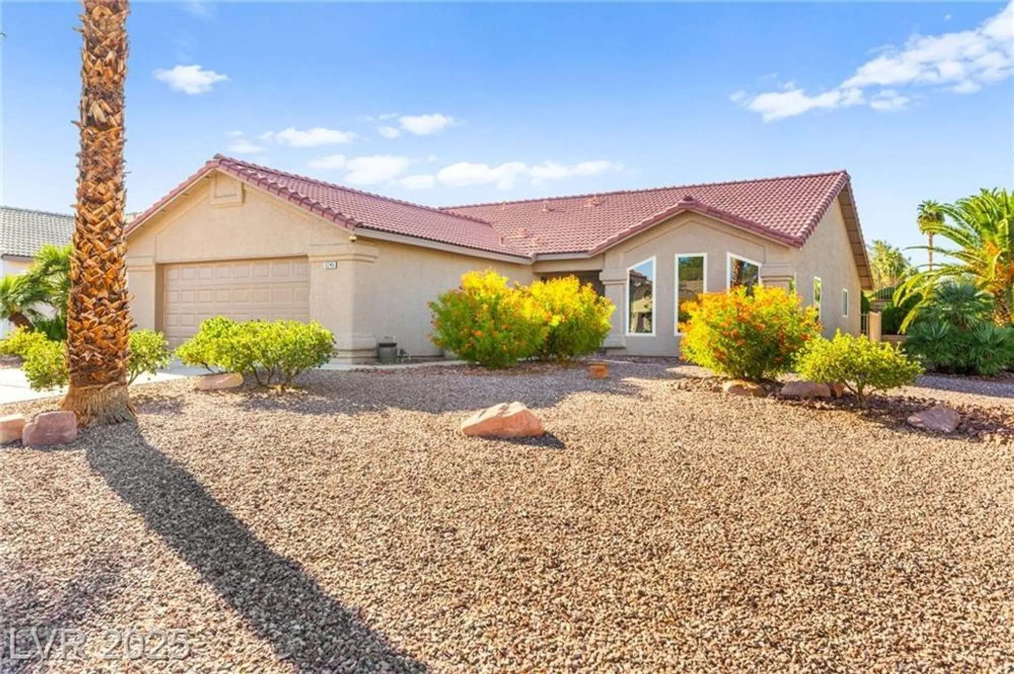 Property Slideshow image 9 of 65 | 5245 woodlawn ln, Las Vegas, NV, 89130
