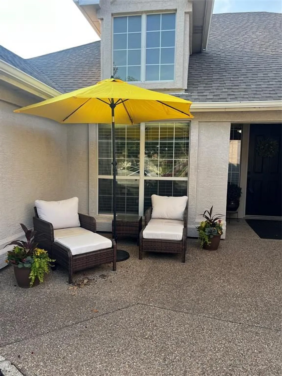 Property Slideshow image 3 of 35 | 9020 kingston dr, Denton, TX, 76207