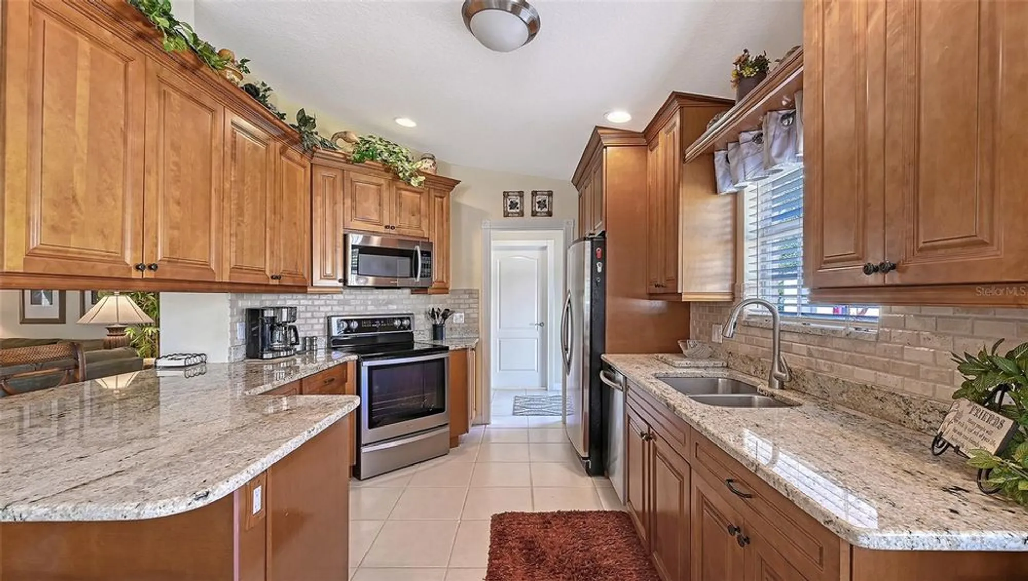 Property Slideshow image 15 of 87 | 5770 ivrea dr, Sarasota, FL, 34238