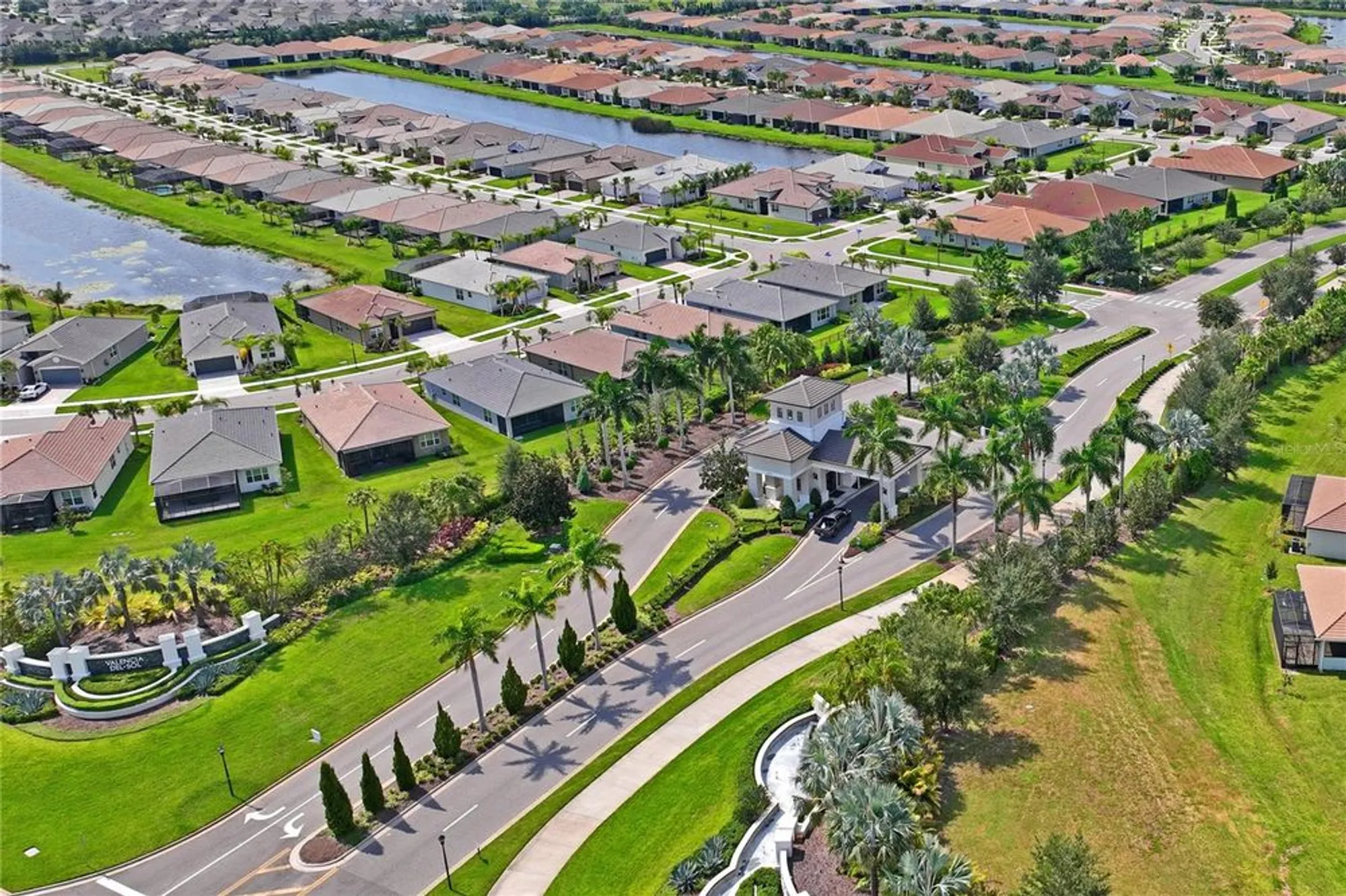 Property Slideshow image 53 of 61 | 4906 avila lakes dr, Wimauma, FL, 33598