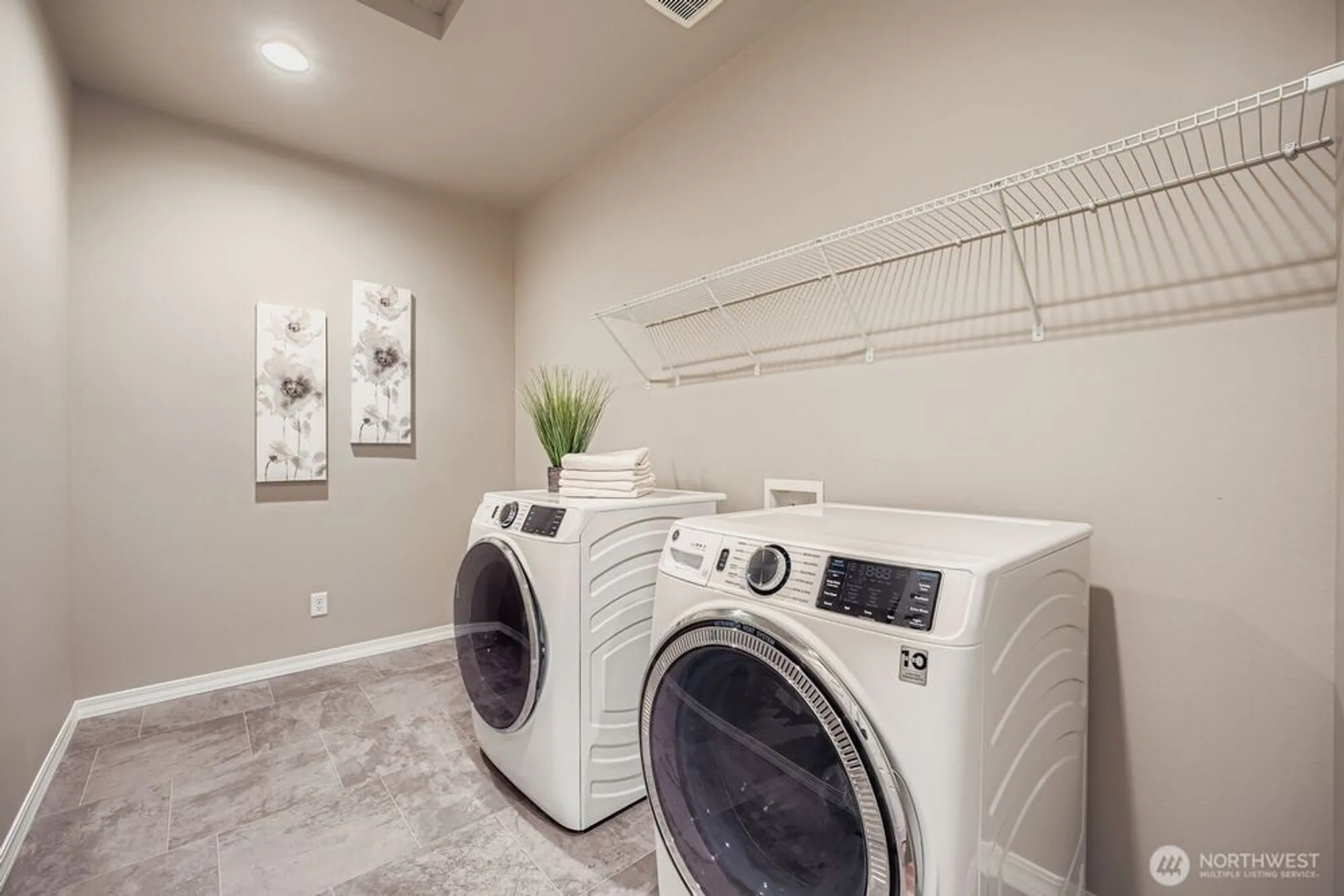 Property Slideshow image 23 of 30 | 15206 183rd ave e unit e, Bonney Lake, WA, 98391