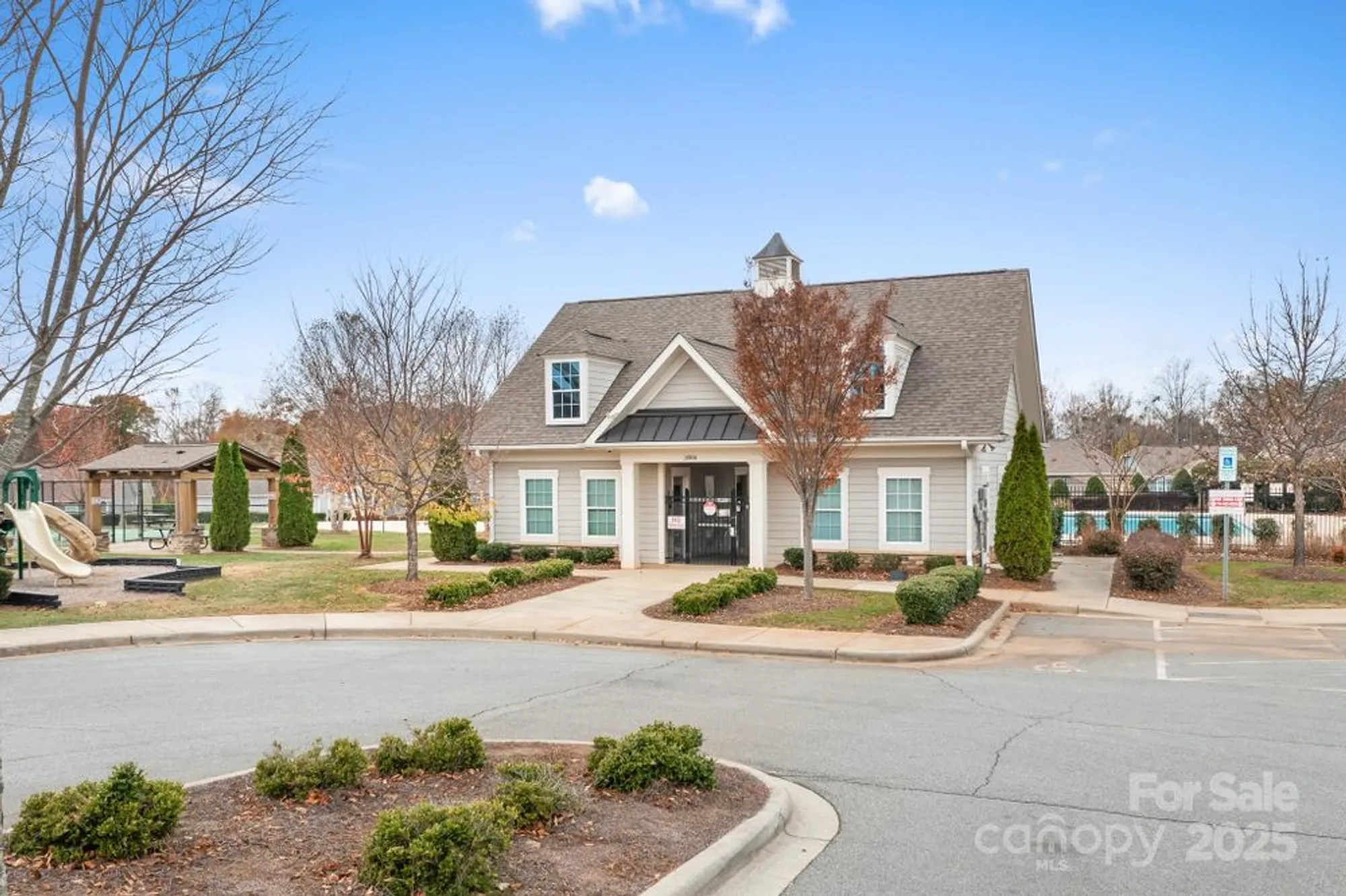 Property Slideshow image 25 of 31 | 3779 summer haven dr, Sherrills Ford, NC, 28673