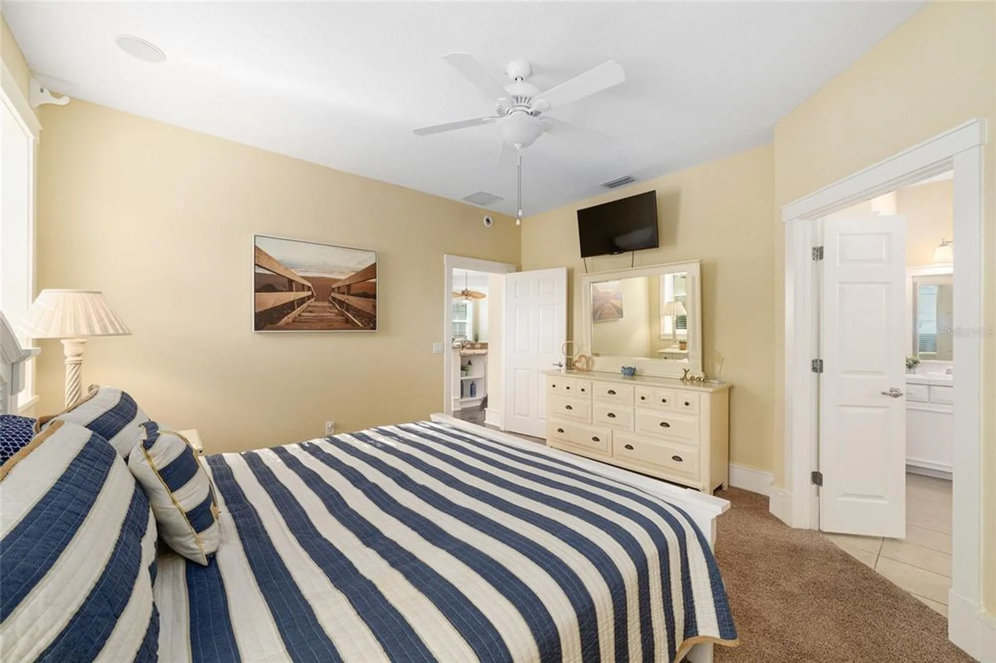 Property Slideshow image 25 of 47 | 959 fish camp rd, The Villages, FL, 32162