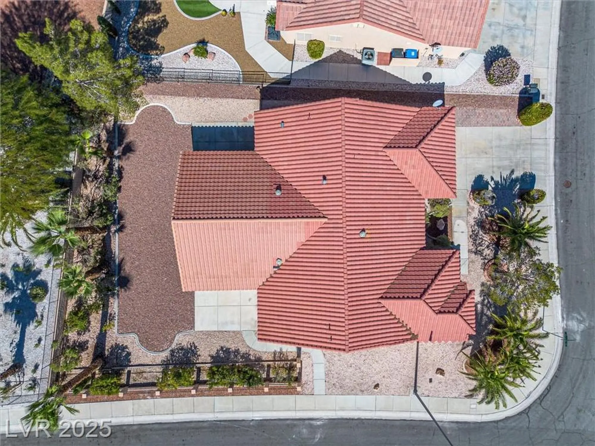 Property Slideshow image 63 of 66 | 3001 merimar dr, Las Vegas, NV, 89134