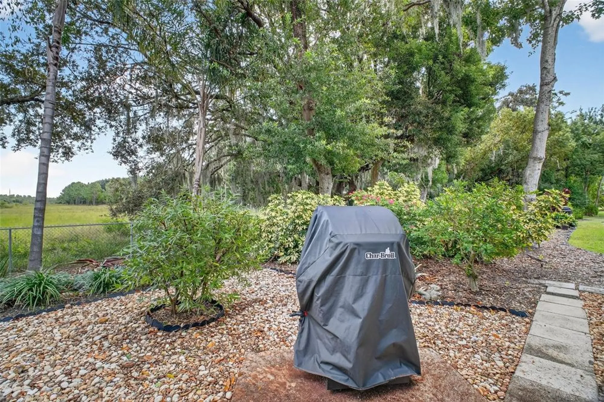 Property Slideshow image 33 of 63 | 8252 bridgeport bay cir, Mount Dora, FL, 32757