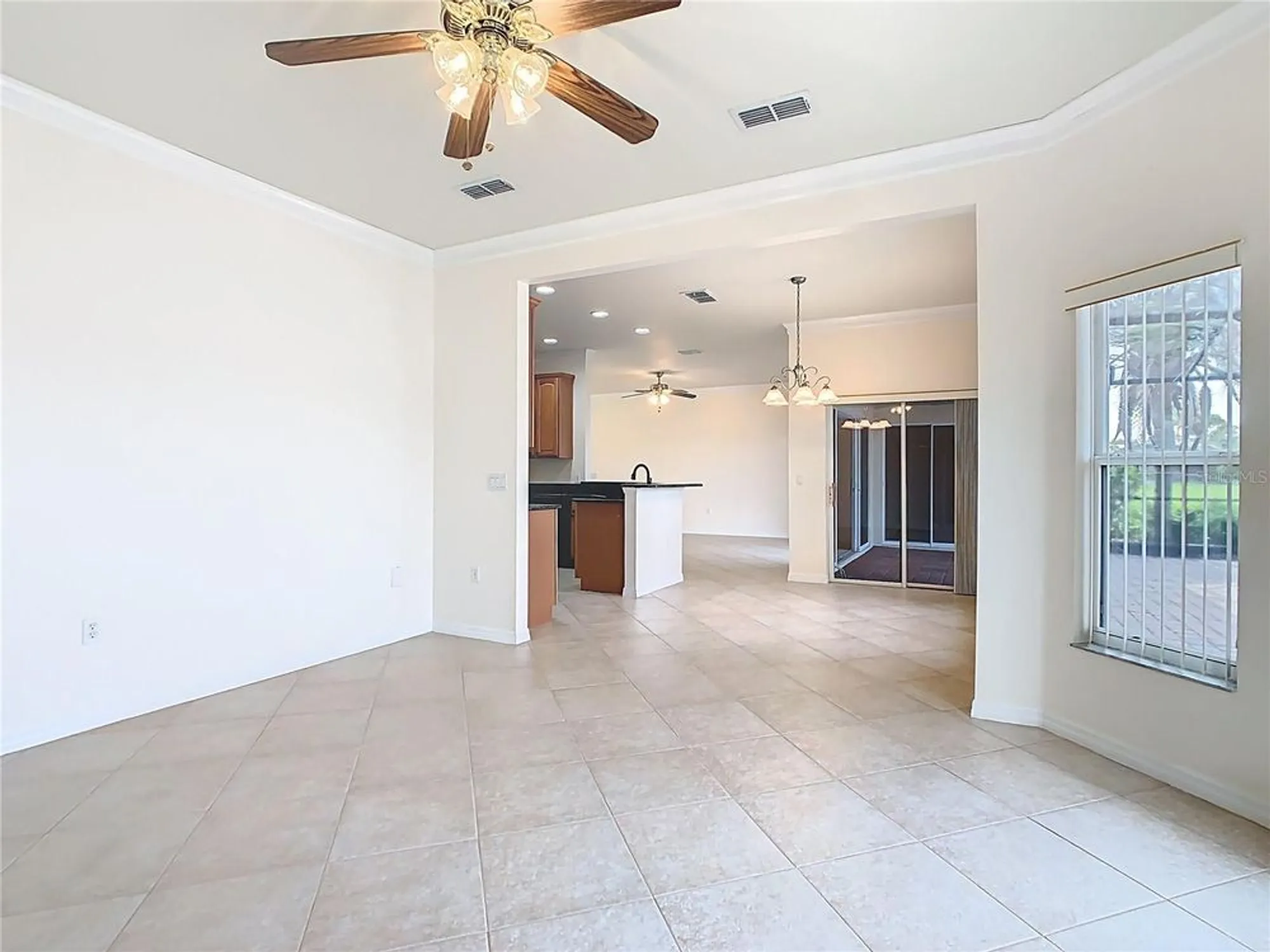 Property Slideshow image 27 of 67 | 644 shorehaven dr, Kissimmee, FL, 34759
