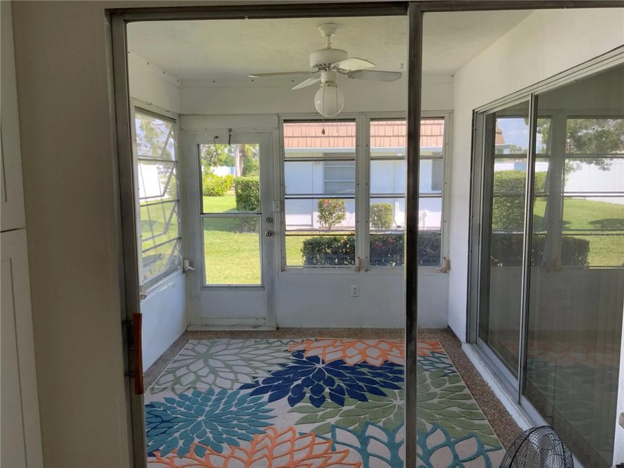 Property Slideshow image 9 of 20 | 2617 riverbluff pkwy # v151, Sarasota, FL, 34231