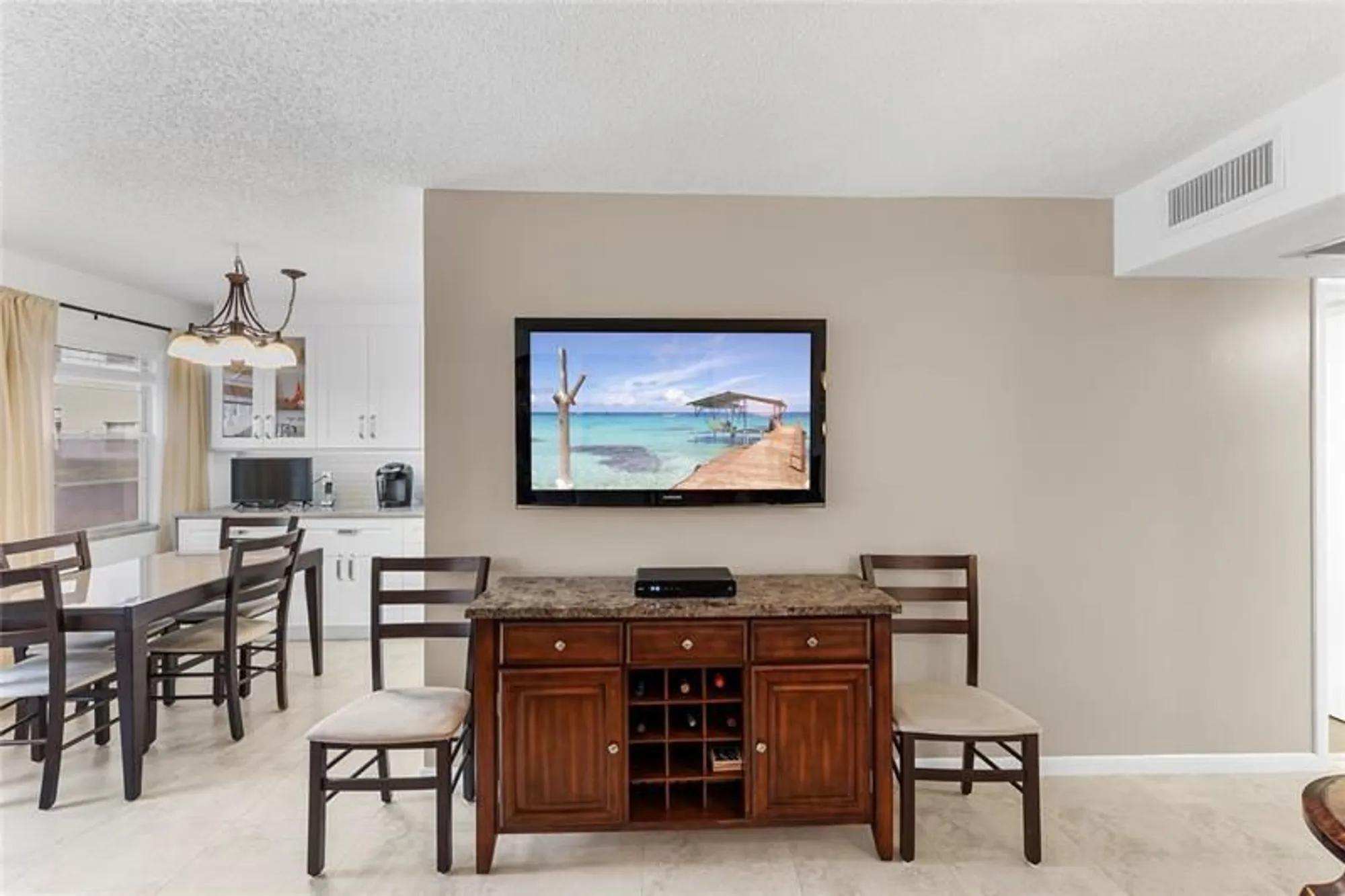 Property Slideshow image 13 of 60 | 210 oakridge n # 210, Deerfield Beach, FL, 33442