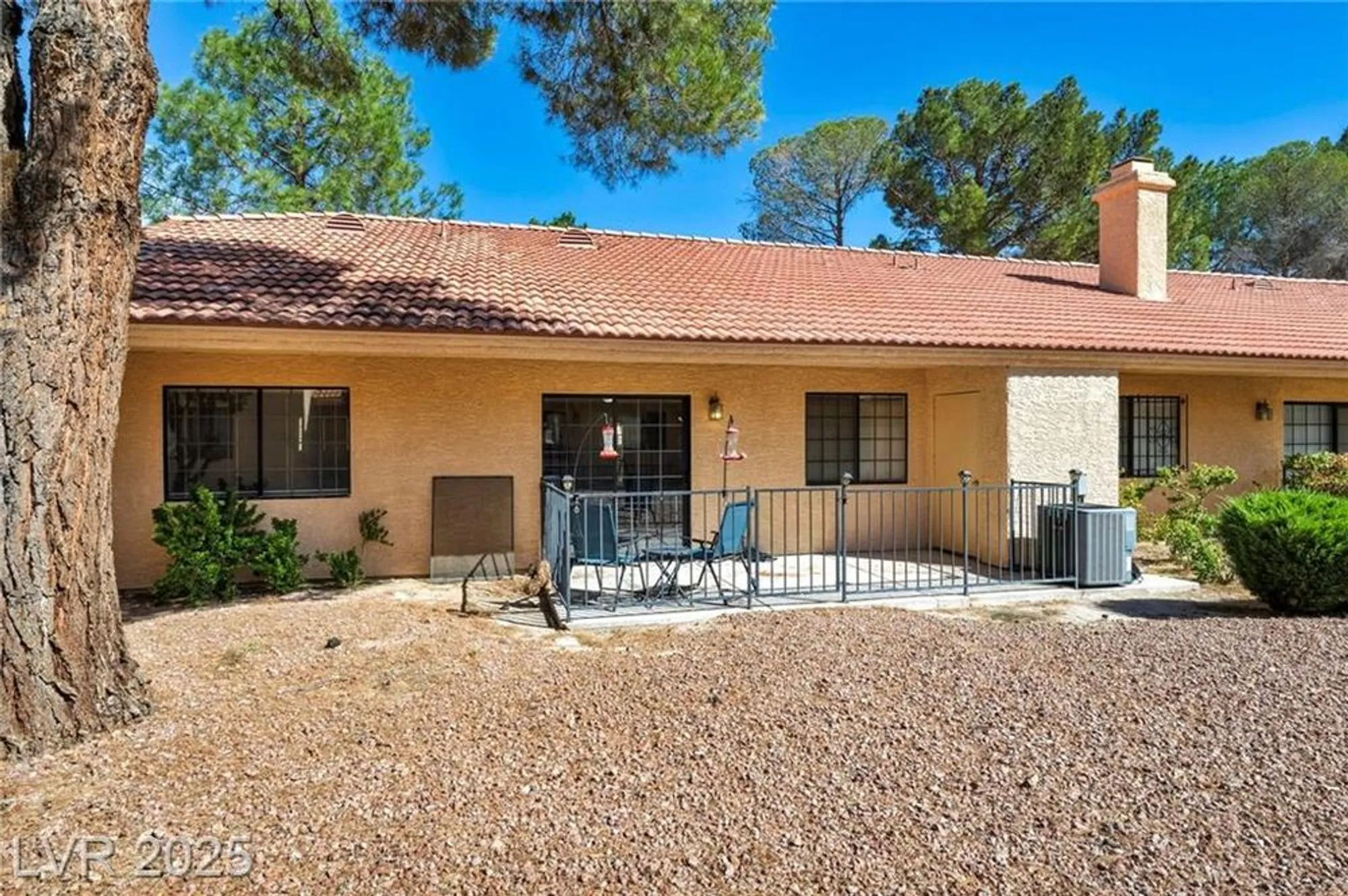 Property Slideshow image 41 of 44 | 2851 s valley view blvd unit 1025, Las Vegas, NV, 89102