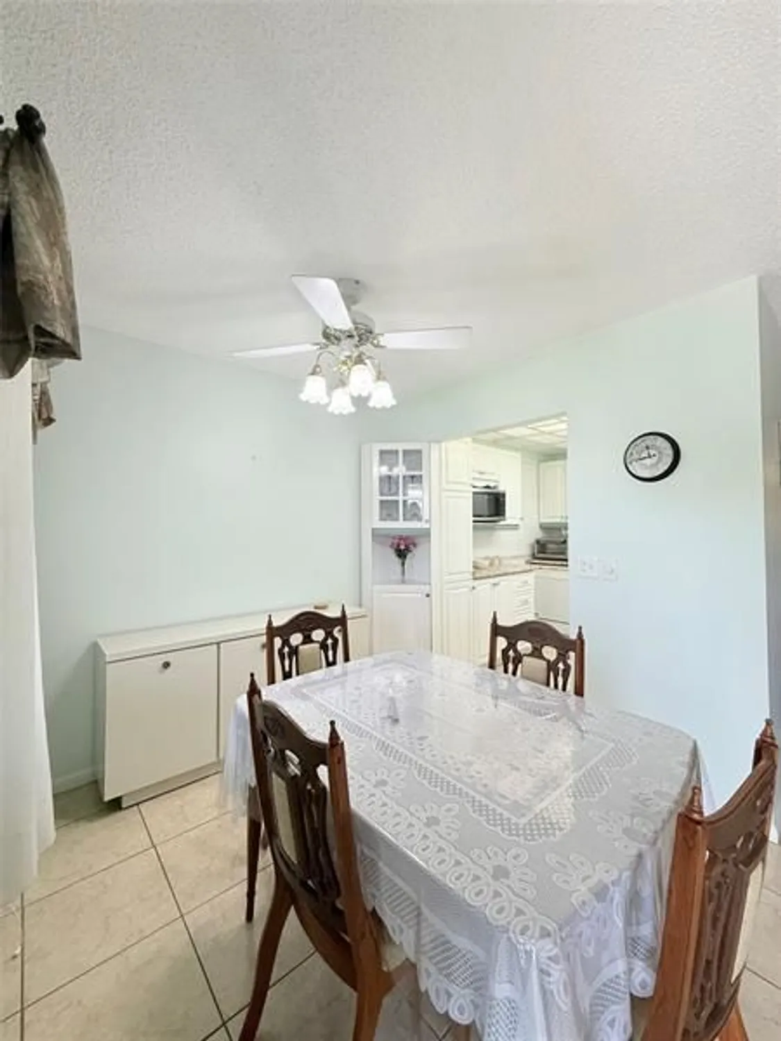 Property Slideshow image 11 of 45 | 15 markham a # 15, Deerfield Beach, FL, 33442