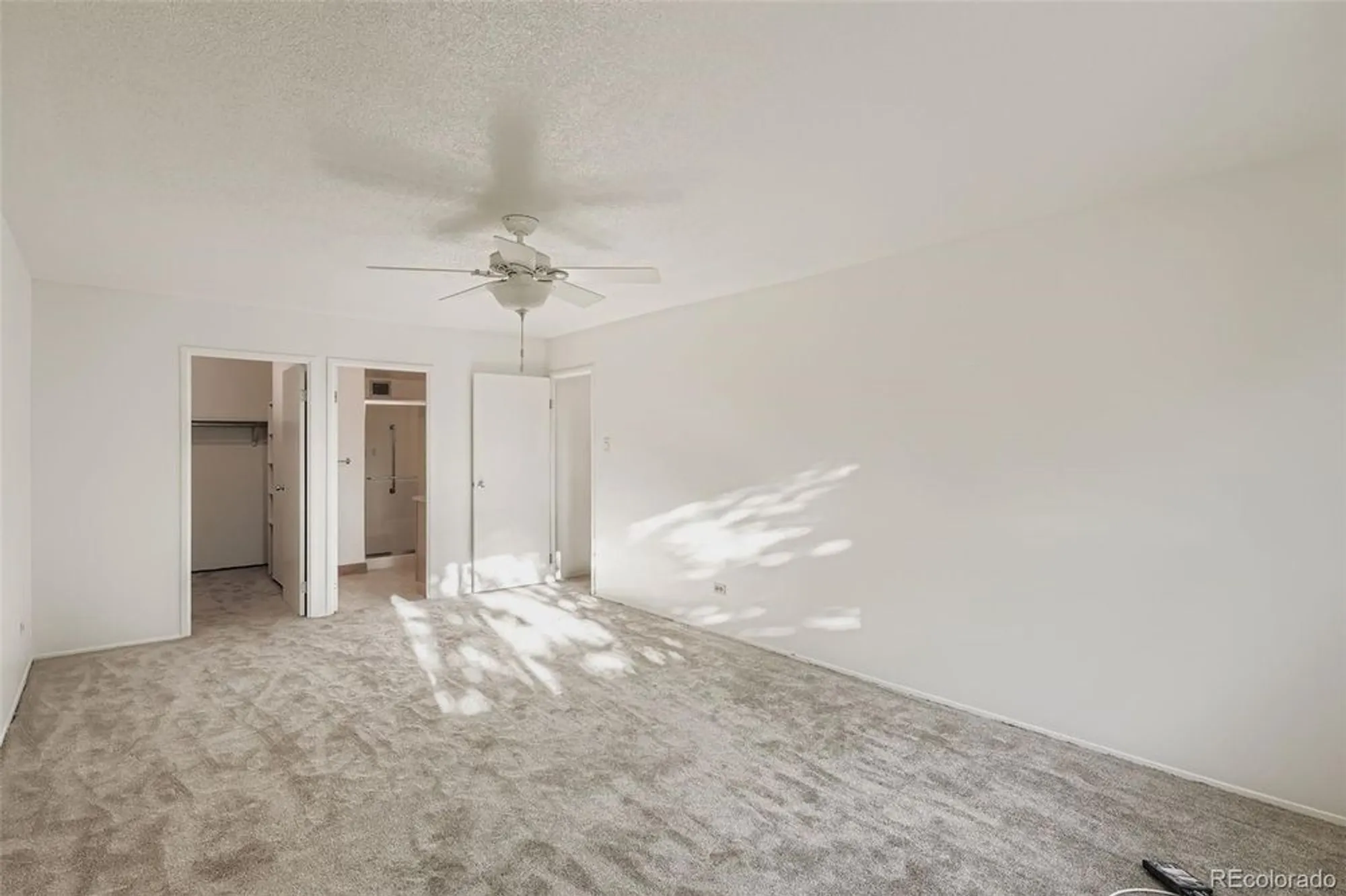 Property Slideshow image 15 of 27 | 495 s dayton st apt 3b, Denver, CO, 80247