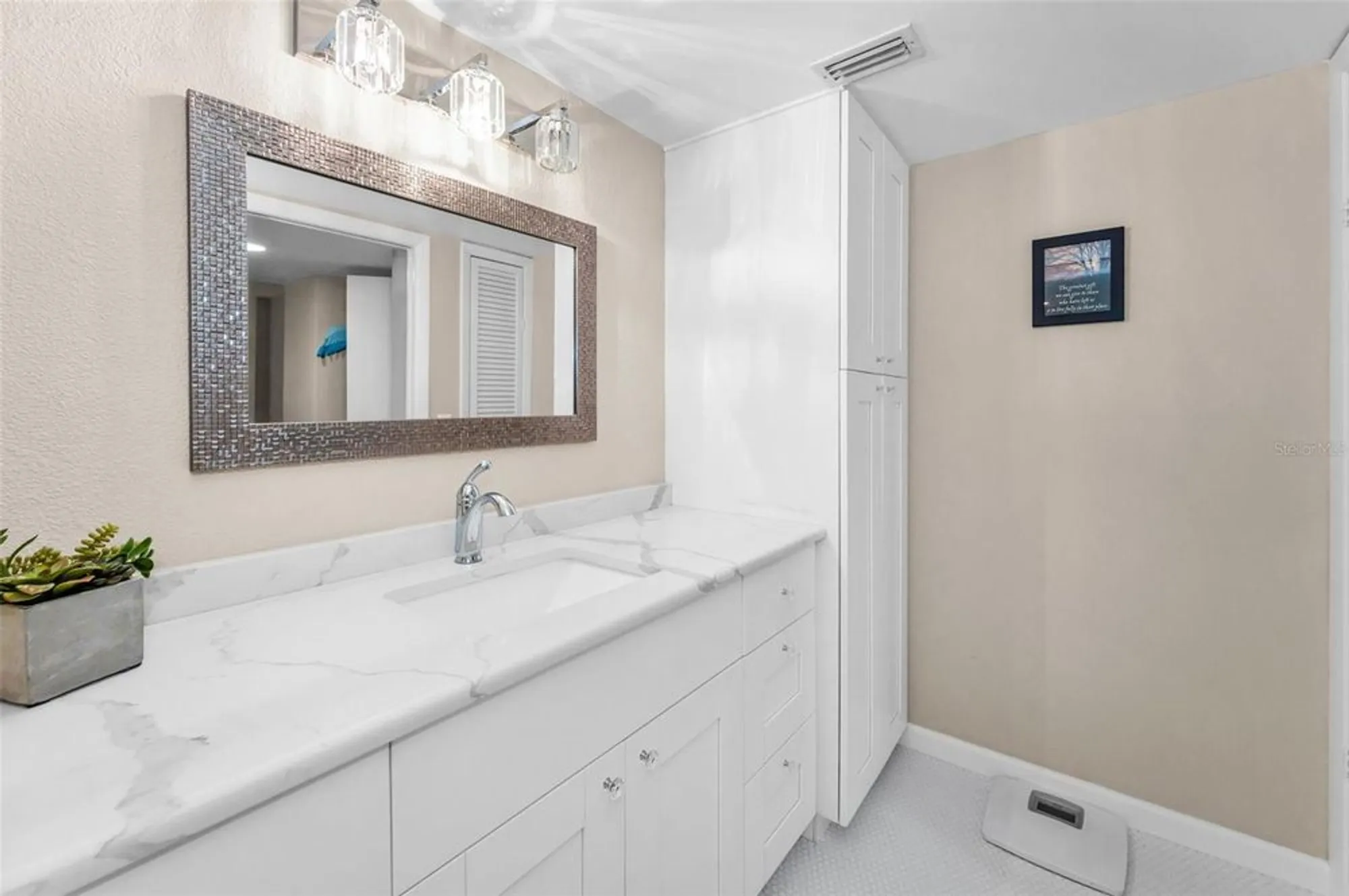 Property Slideshow image 25 of 57 | 3062 eastland blvd unit 402, Clearwater, FL, 33761