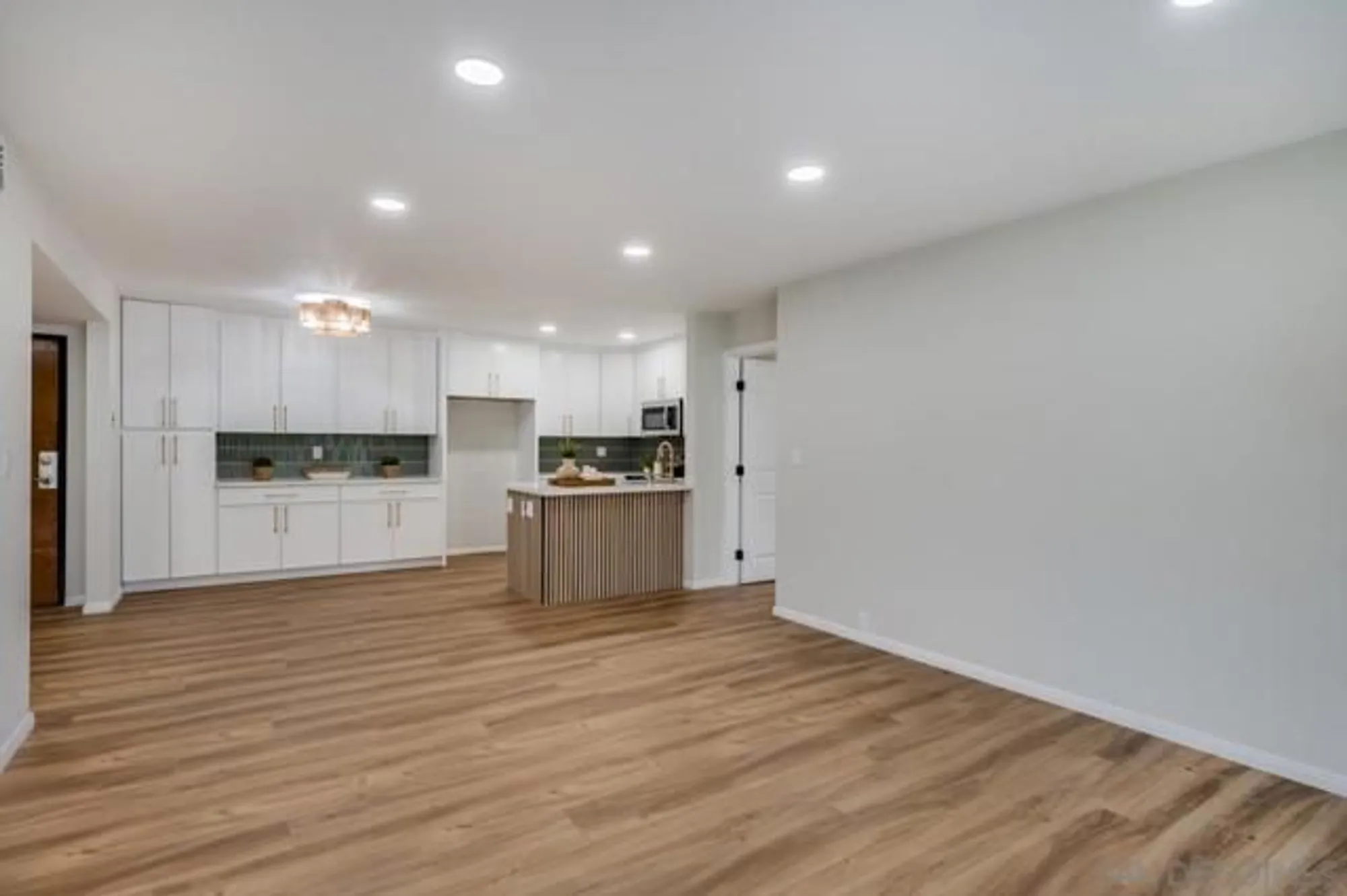 Property Slideshow image 5 of 30 | 12575 oaks north dr 220, San Diego, CA, 92128