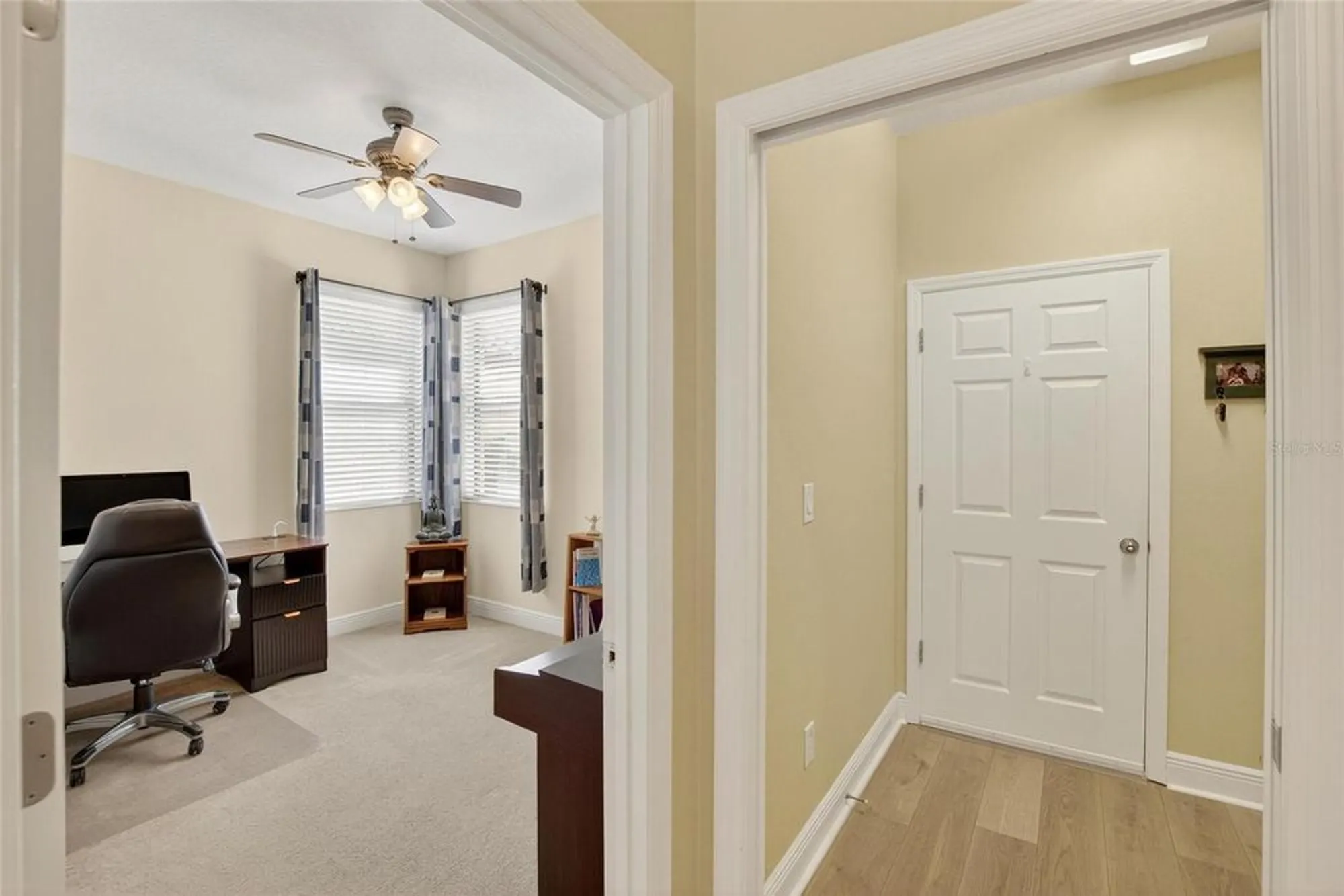Property Slideshow image 33 of 58 | 307 bluewater falls ct, Apollo Beach, FL, 33572