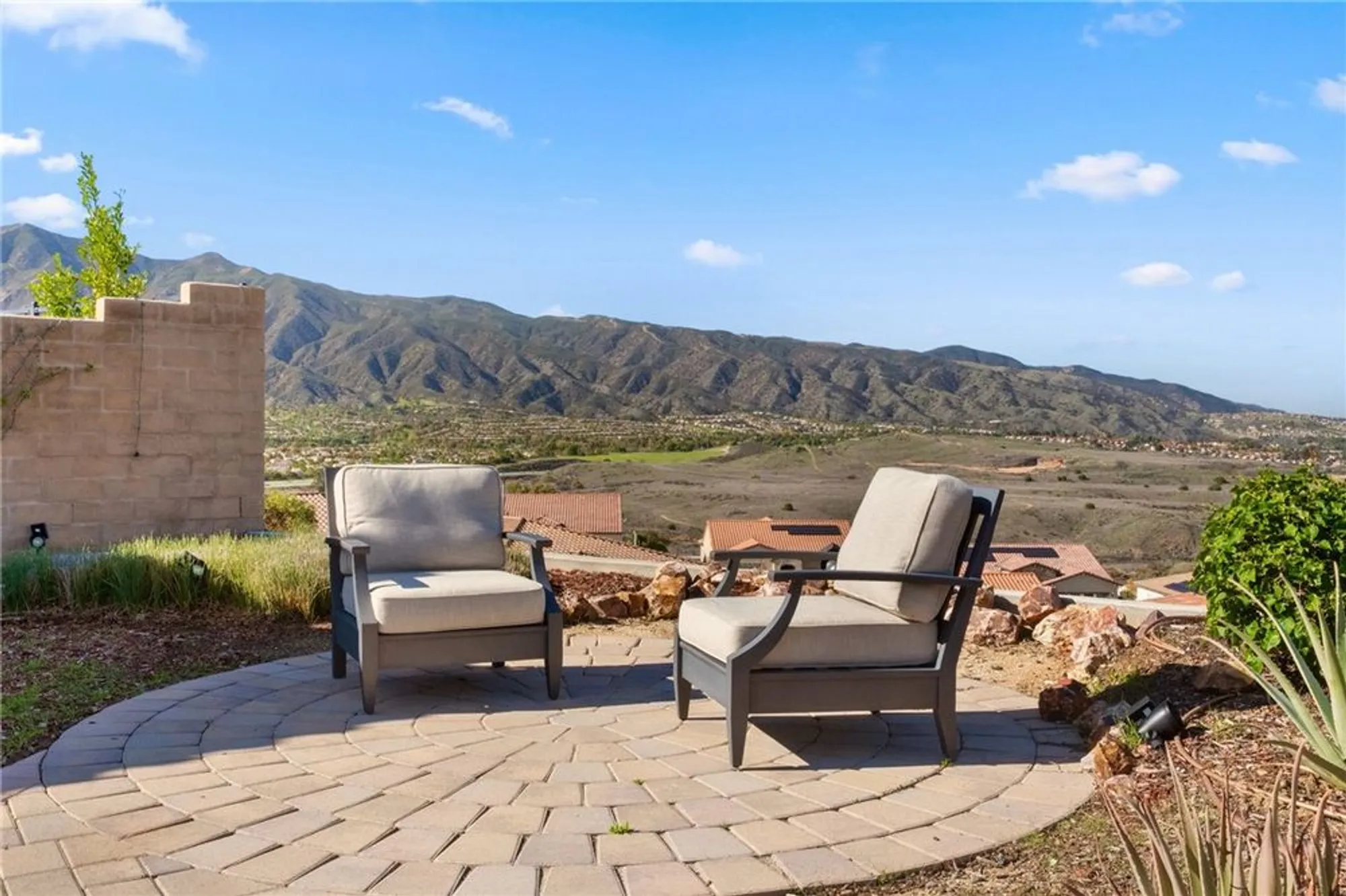 Property Slideshow image 6 of 59 | 11463 explorer ct, Temescal Valley, CA, 92883