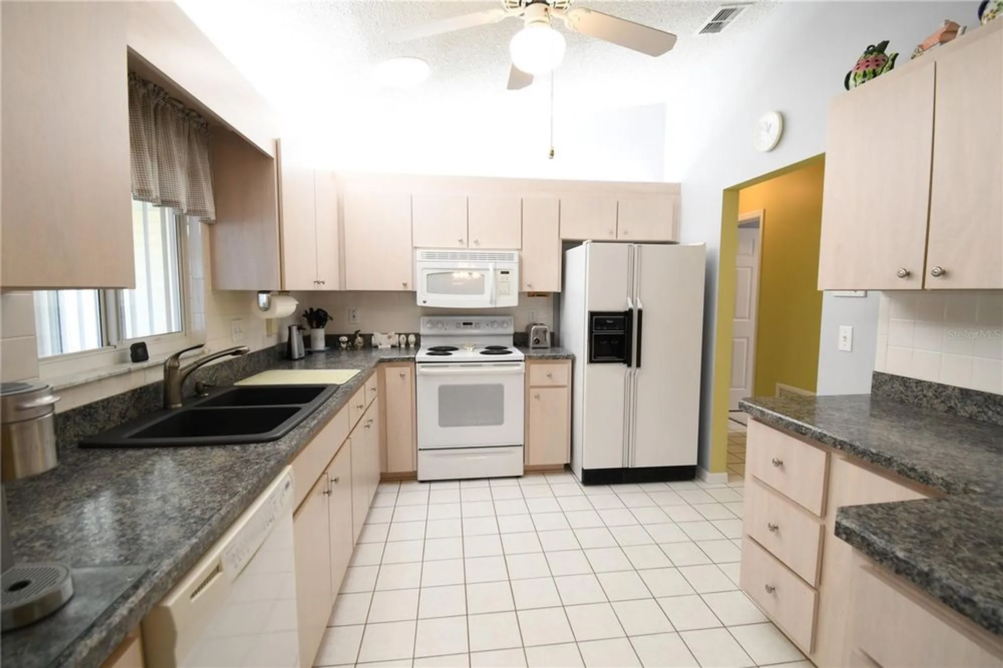 Property Slideshow image 8 of 27 | 17937 se 107th ter, Summerfield, FL, 34491