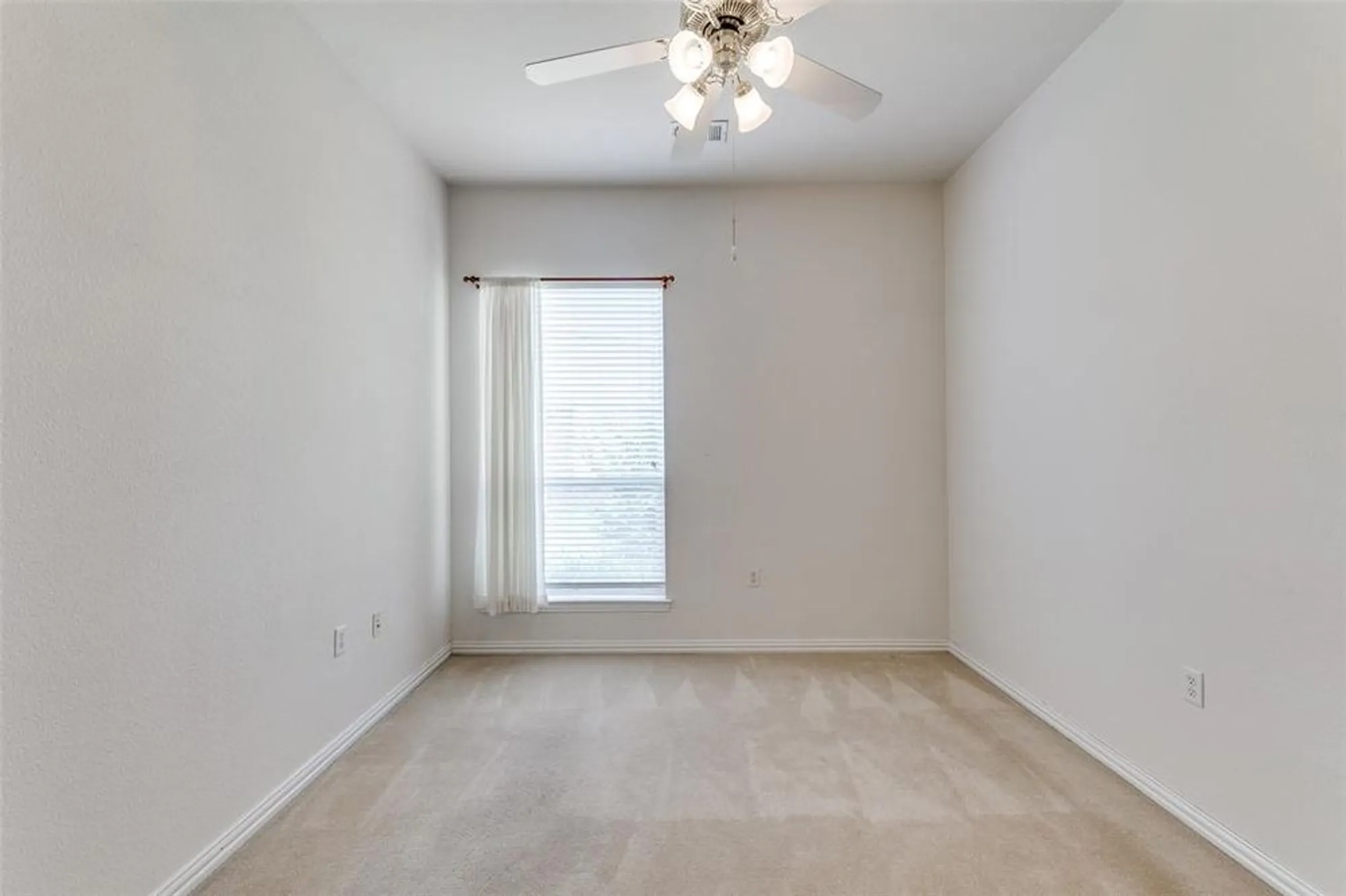 Property Slideshow image 19 of 40 | 351 southern hills dr, Fairview, TX, 75069