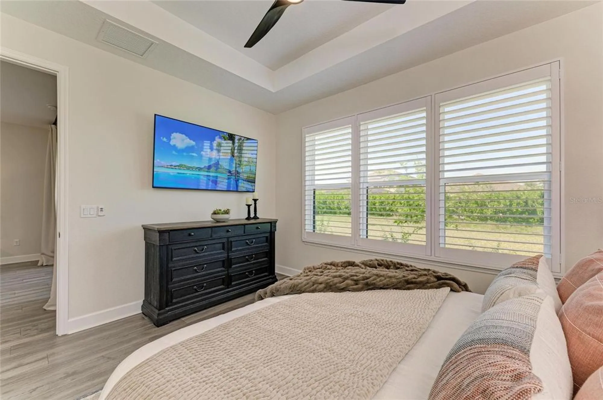 Property Slideshow image 25 of 53 | 16225 paynes mill dr, Bradenton, FL, 34211