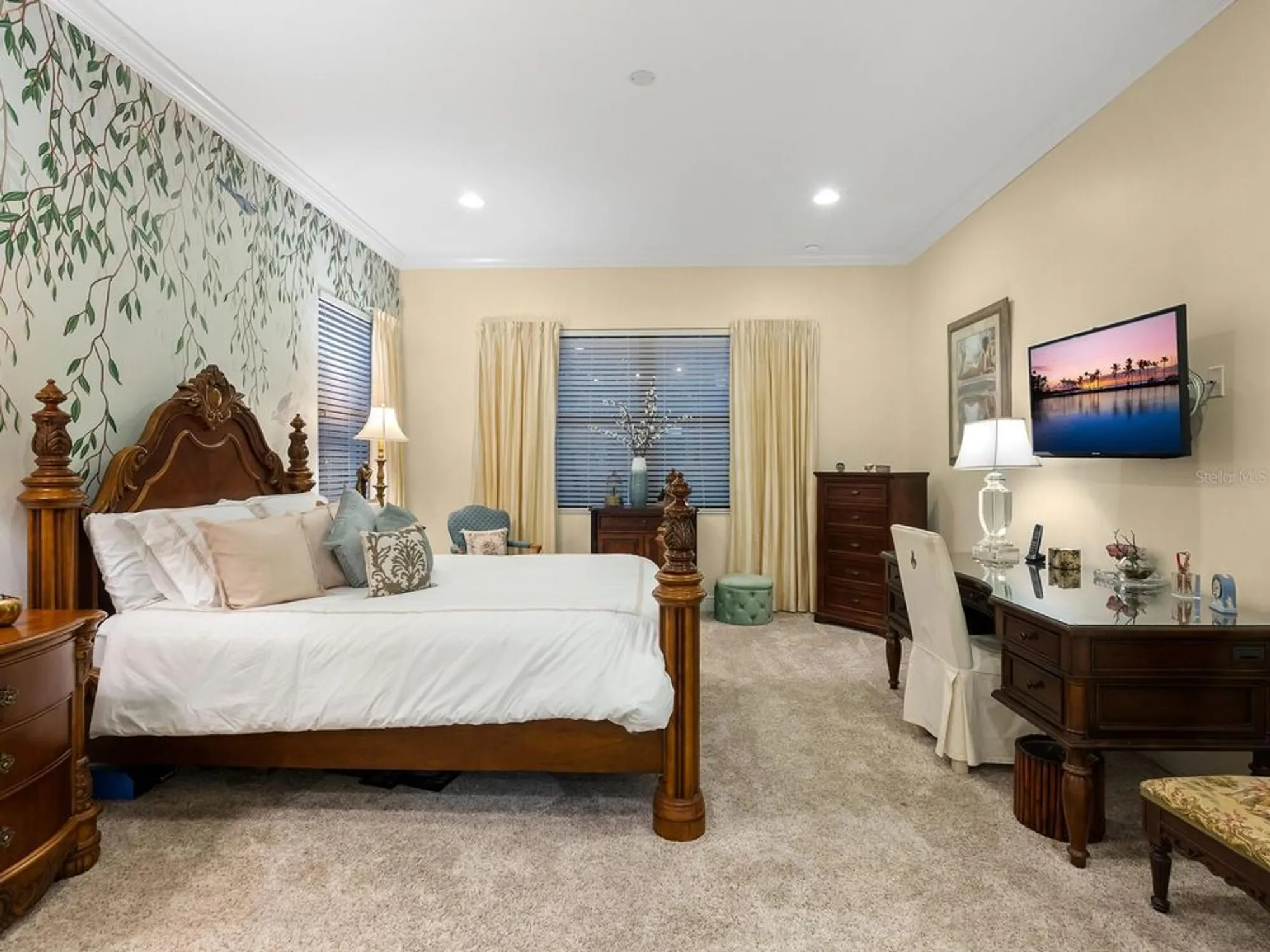 Property Slideshow image 21 of 67 | 27336 driver ln, Englewood, FL, 34223