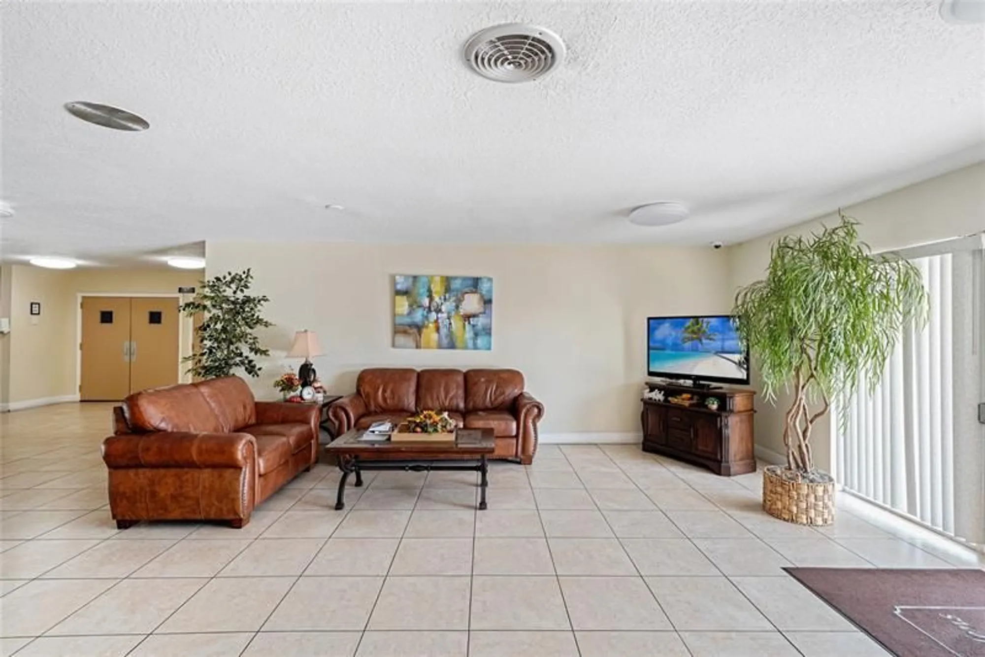 Property Slideshow image 38 of 51 | 551 nw 76th ter apt 208, Margate, FL, 33063