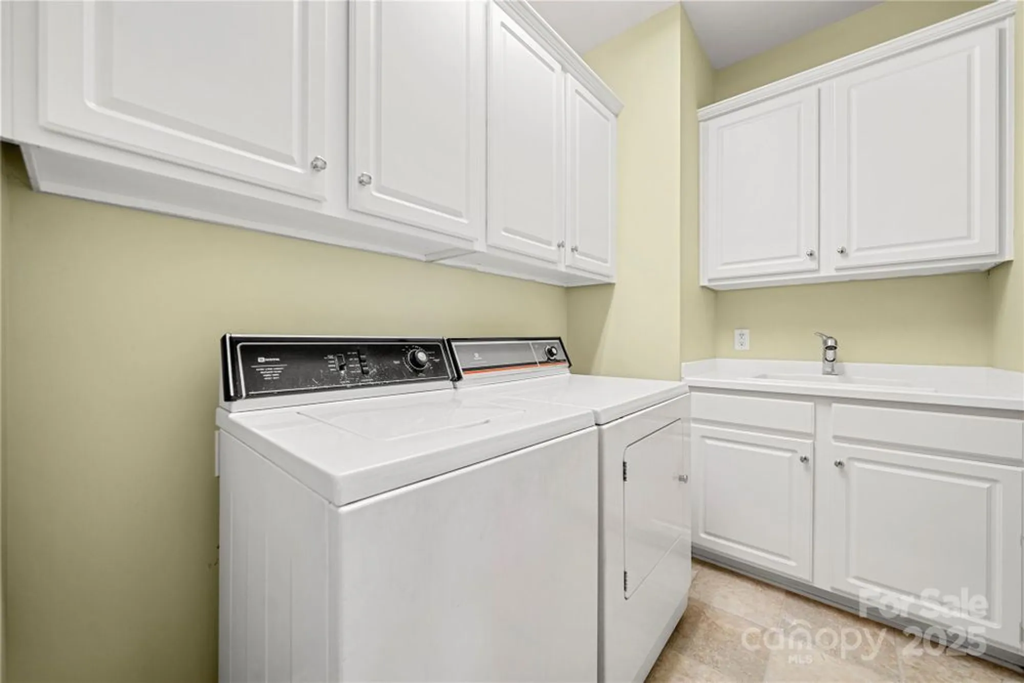 Property Slideshow image 34 of 44 | 36127 watsonia st, Fort Mill, SC, 29707