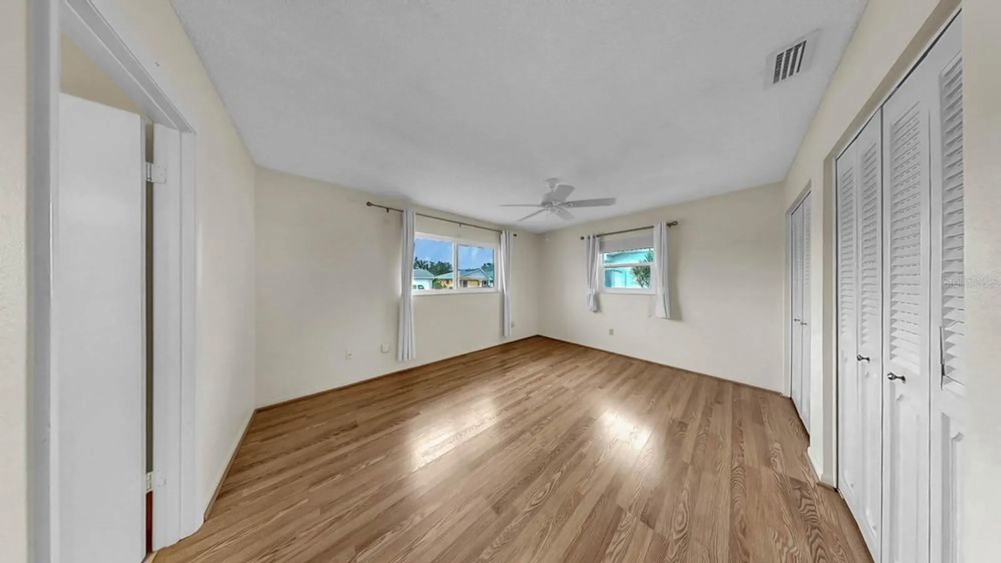 Property Slideshow image 15 of 41 | 663 allegheny dr, Sun City Center, FL, 33573