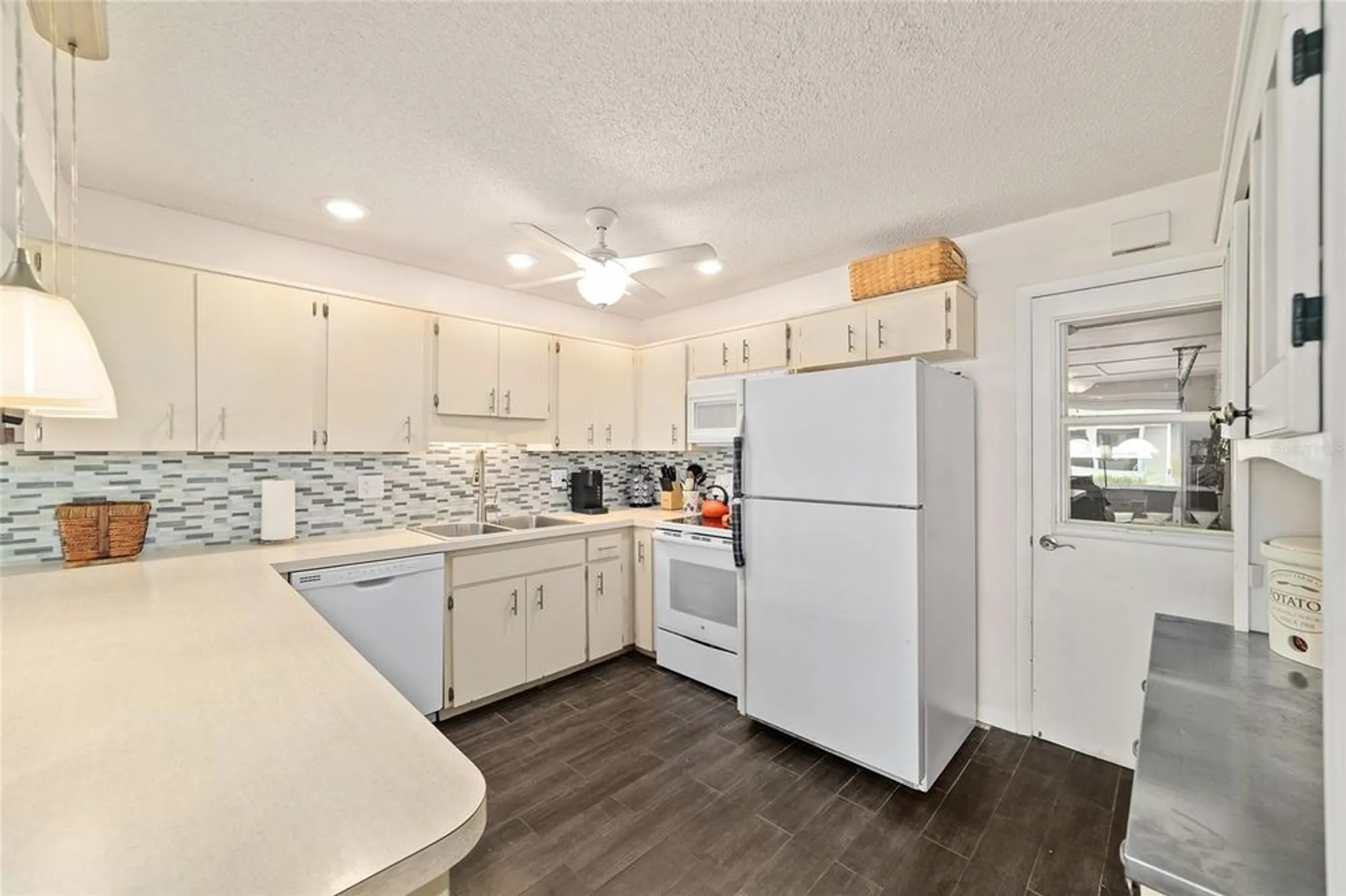 Property Slideshow image 18 of 30 | 8677 sw 95th ln a, Ocala, FL, 34481