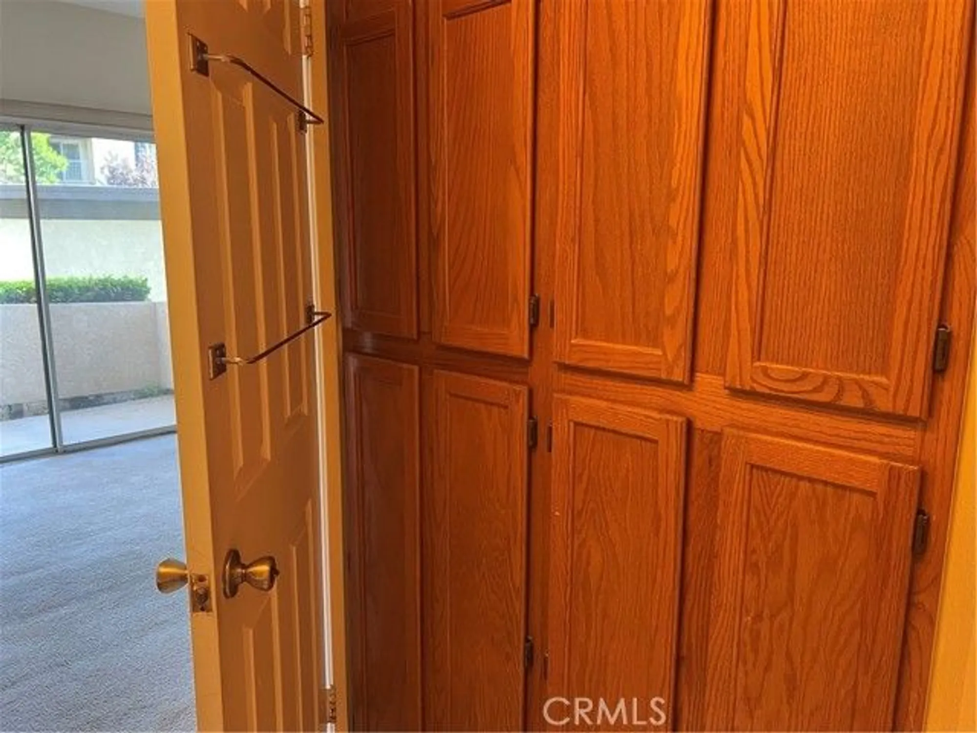 Property Slideshow image 20 of 28 | 19163 palo verde dr, Apple Valley, CA, 92308