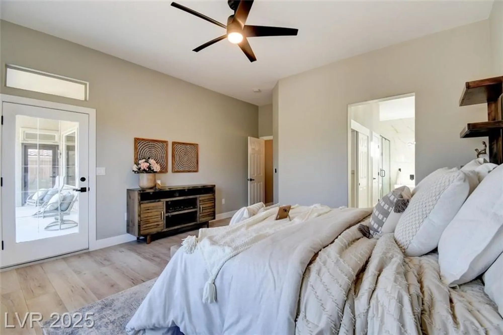 Property Slideshow image 30 of 42 | 10720 back plains dr, Las Vegas, NV, 89134