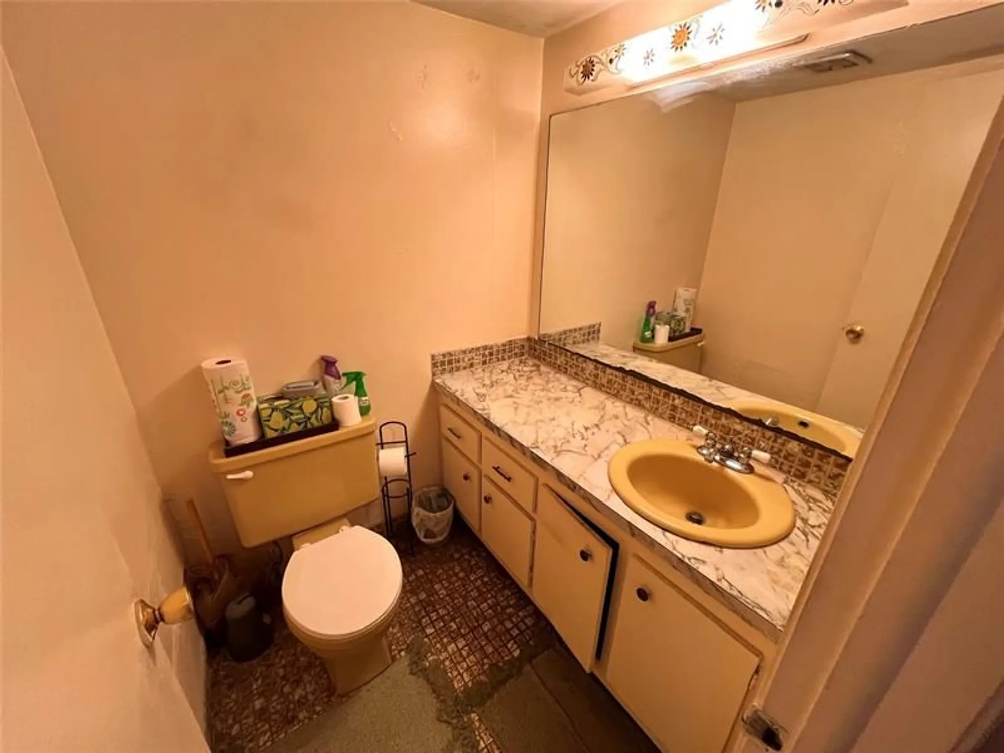 Property Slideshow image 8 of 19 | 4851 nw 21st st 105, Lauderhill, FL, 33313