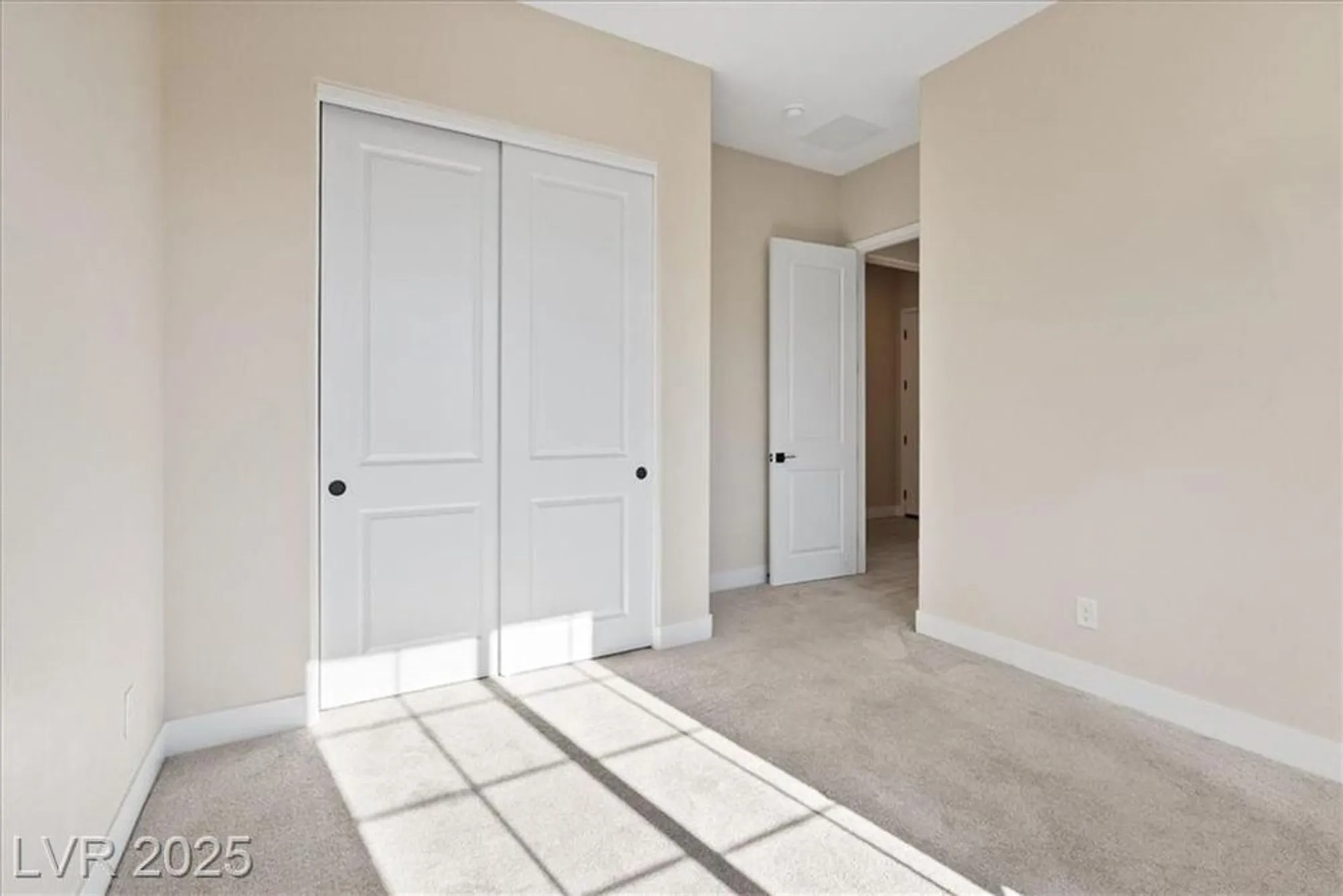 Property Slideshow image 22 of 35 | 85 cathedral wash pl, Henderson, NV, 89011