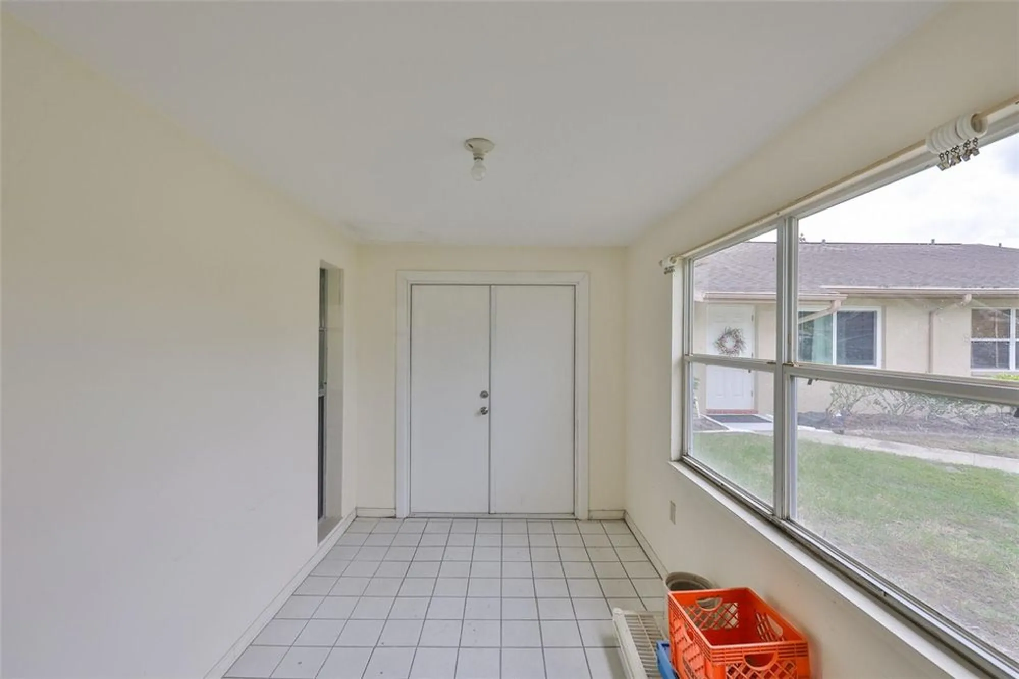 Property Slideshow image 21 of 49 | 1908 canterbury ln 20, Sun City Center, FL, 33573