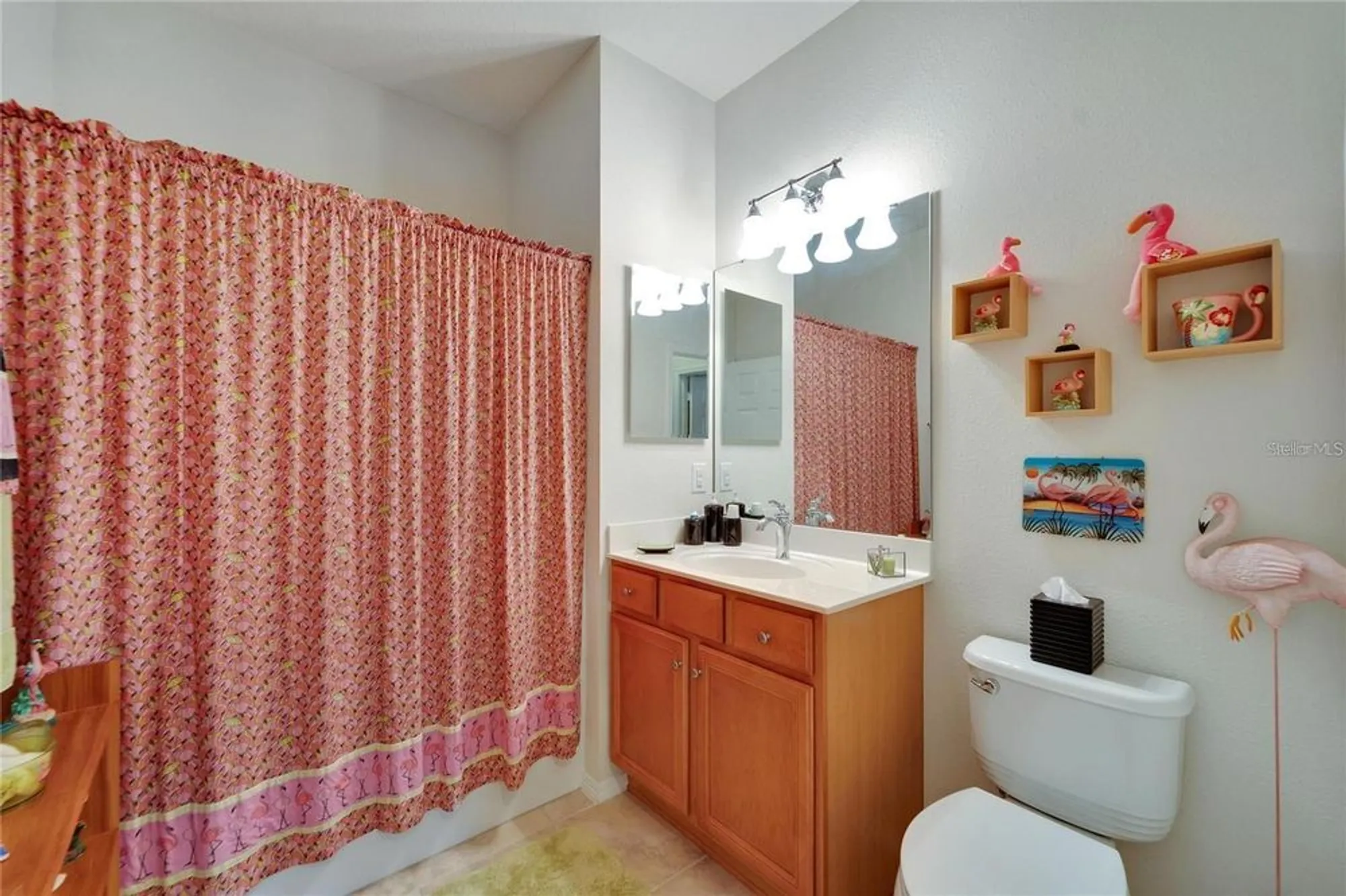 Property Slideshow image 24 of 35 | 428 seneca falls dr, Apollo Beach, FL, 33572