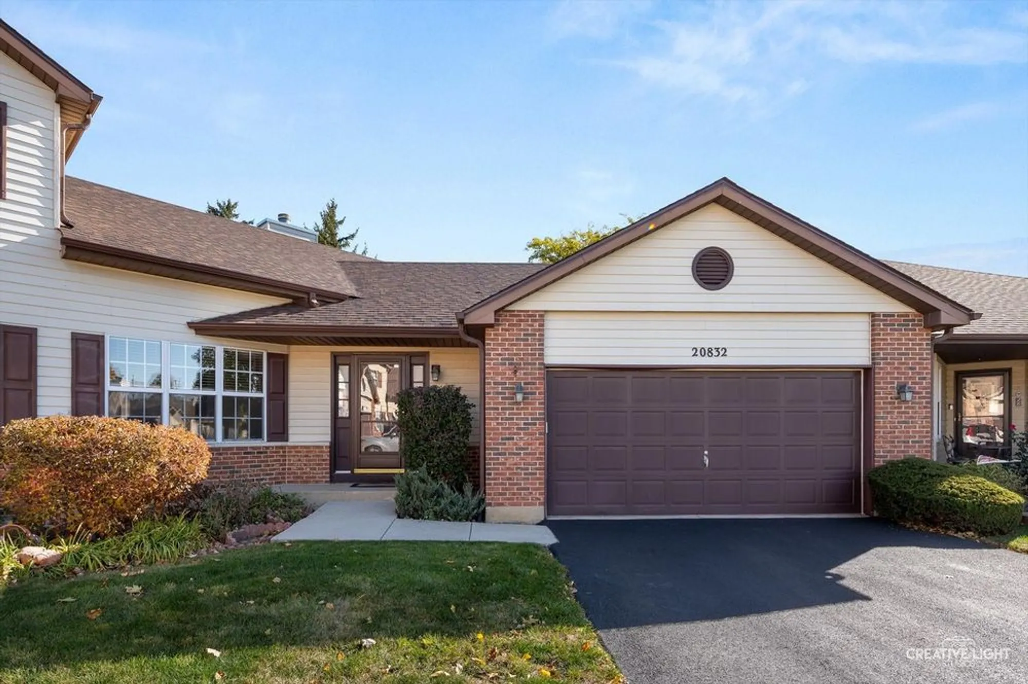 Property Slideshow image 1 of 17 | 20832 w periwinkle ct, Plainfield, IL, 60544