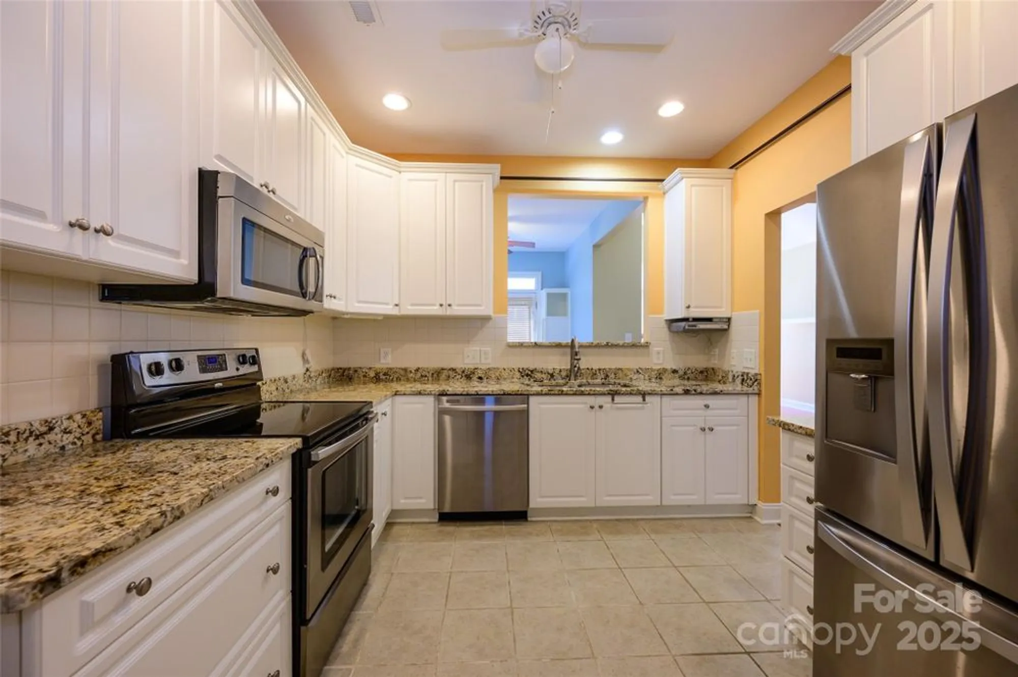 Property Slideshow image 9 of 29 | 2803 bellasera way, Matthews, NC, 28105