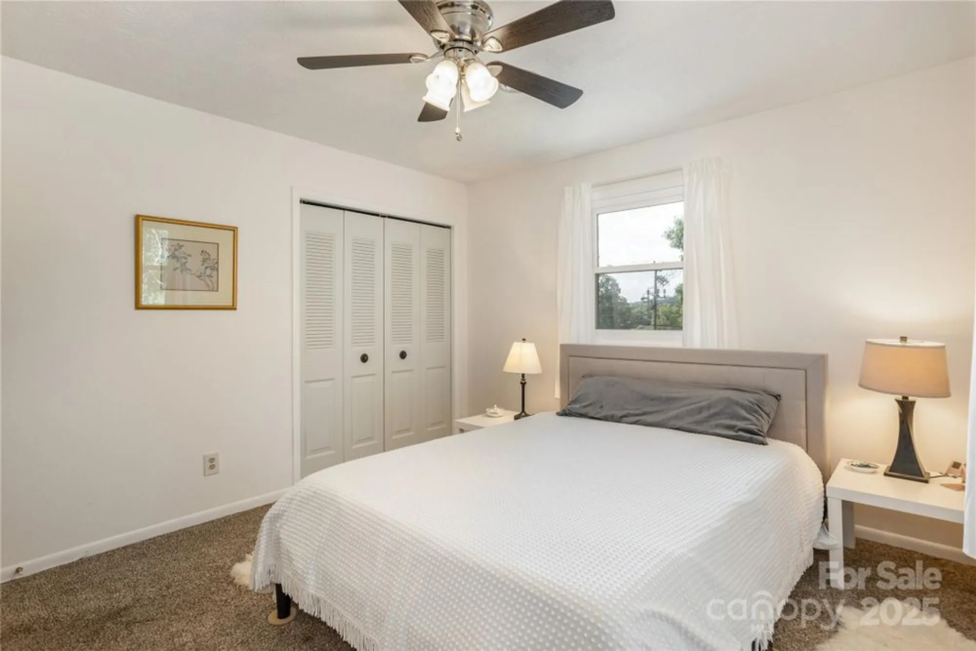 Property Slideshow image 11 of 25 | 103 oakwood pl apt 4, Hendersonville, NC, 28792