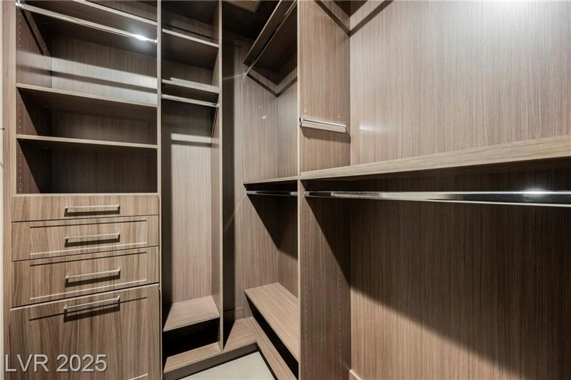 Property Slideshow image 67 of 93 | 20 falling canyon ct, Henderson, NV, 89011