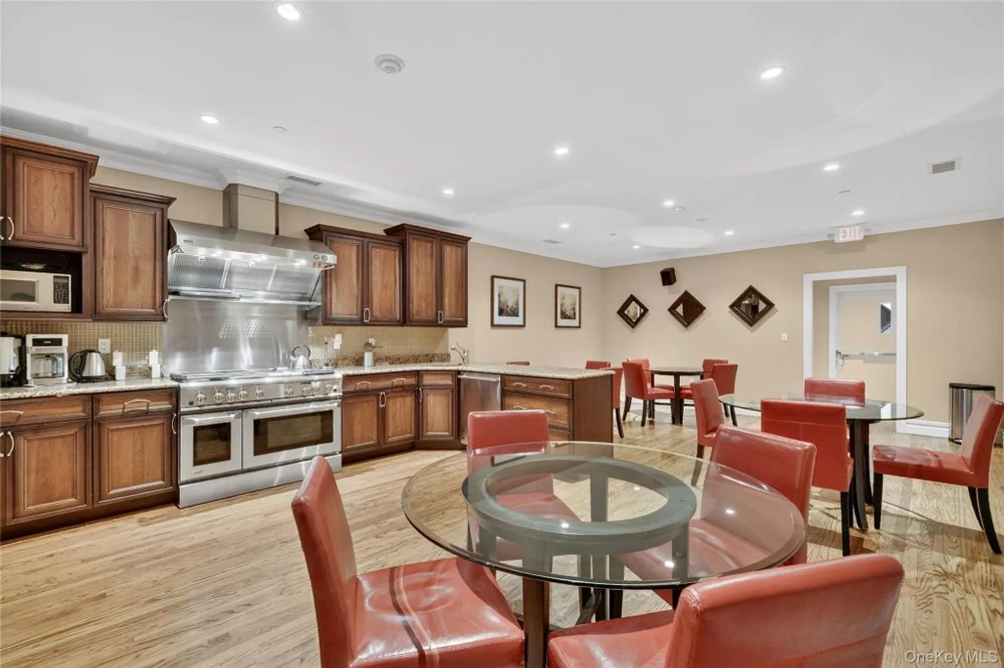 Property Slideshow image 42 of 48 | 41 michael roberts ct, Pearl River, NY, 10965