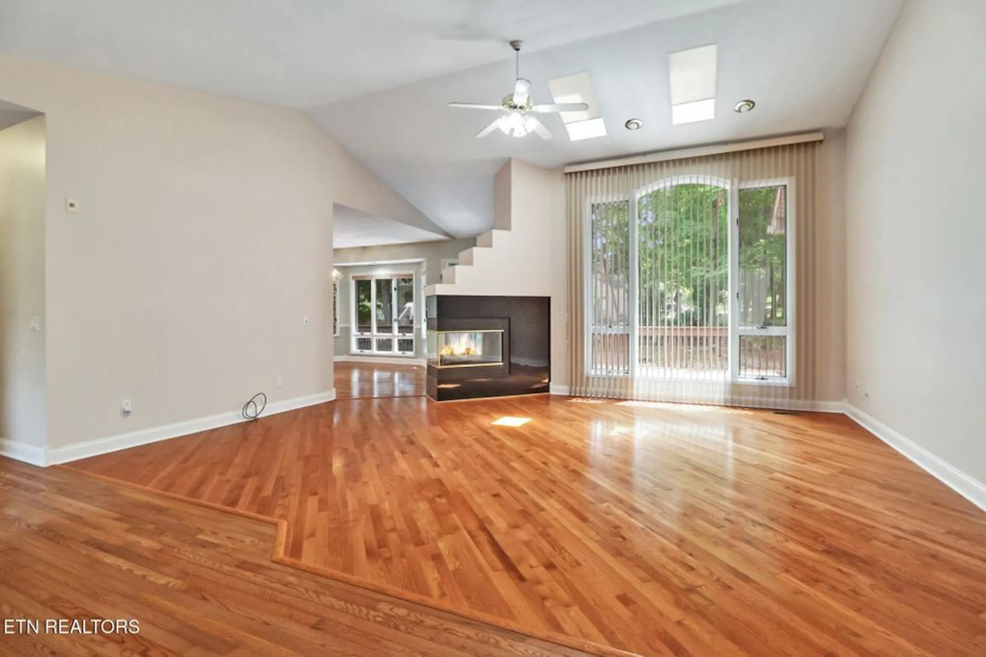 Property Slideshow image 12 of 35 | 163 havenridge cir, Crossville, TN, 38558