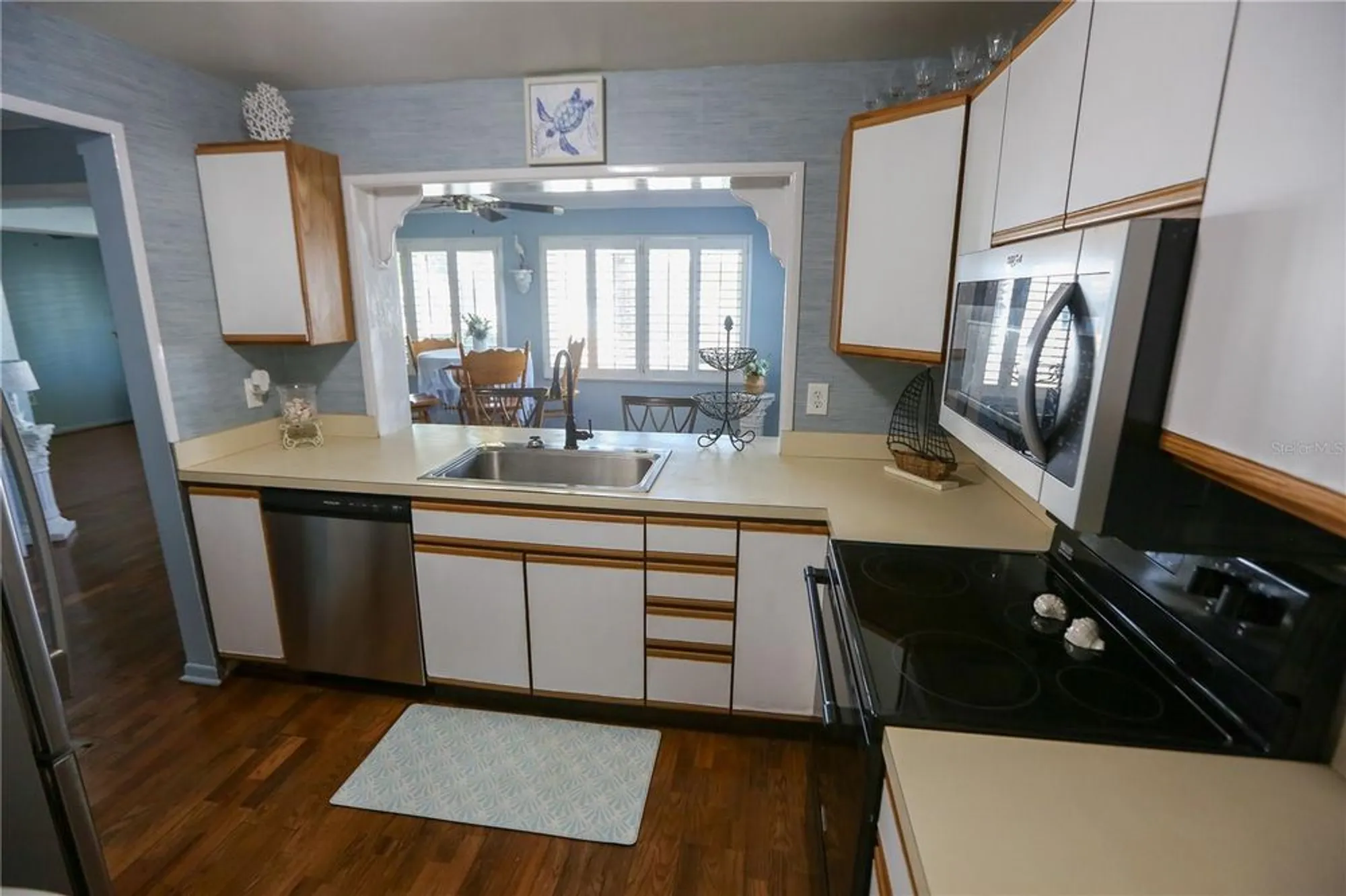 Property Slideshow image 10 of 39 | 9128 142nd st, Seminole, FL, 33776