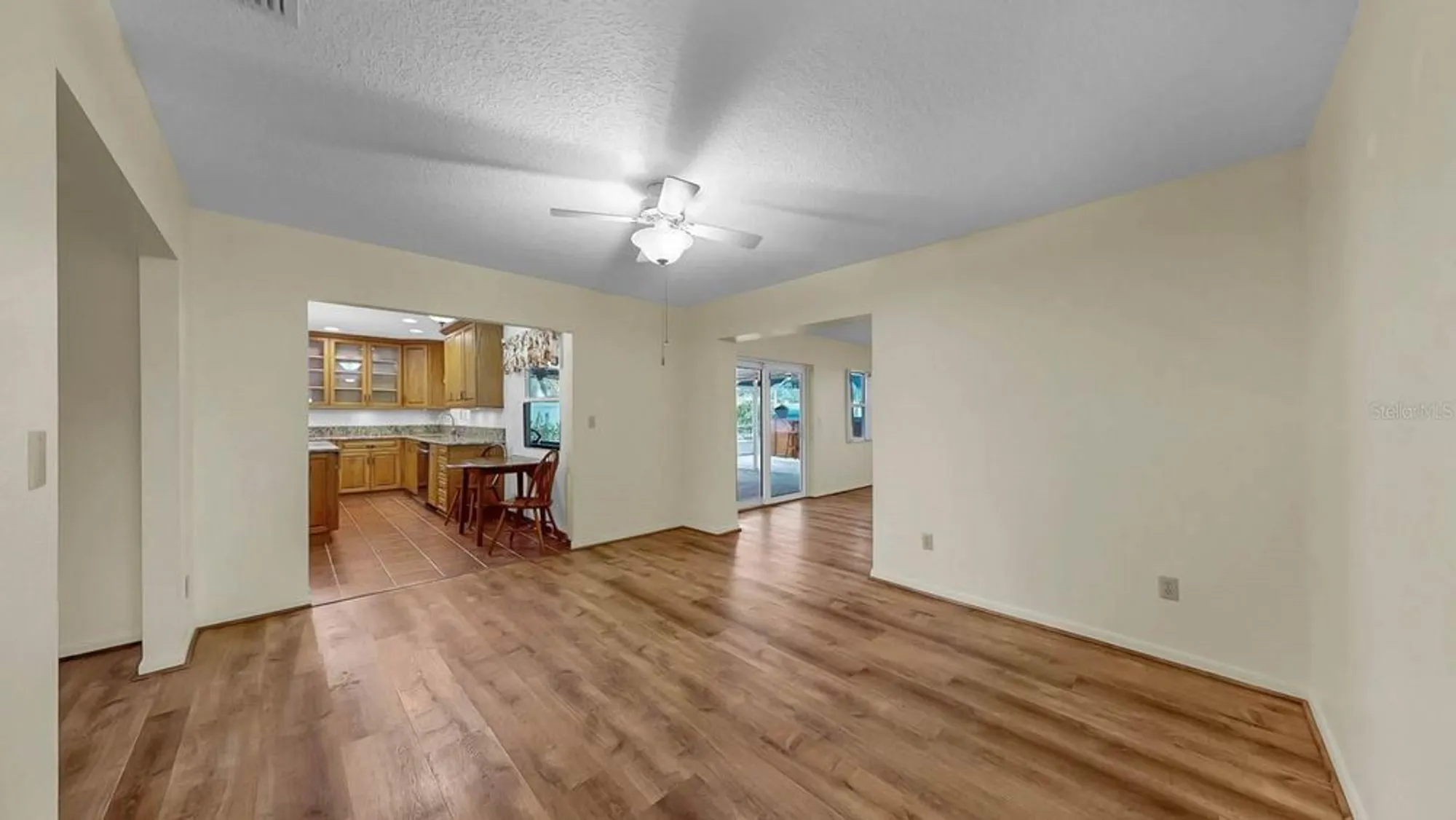 Property Slideshow image 20 of 41 | 663 allegheny dr, Sun City Center, FL, 33573