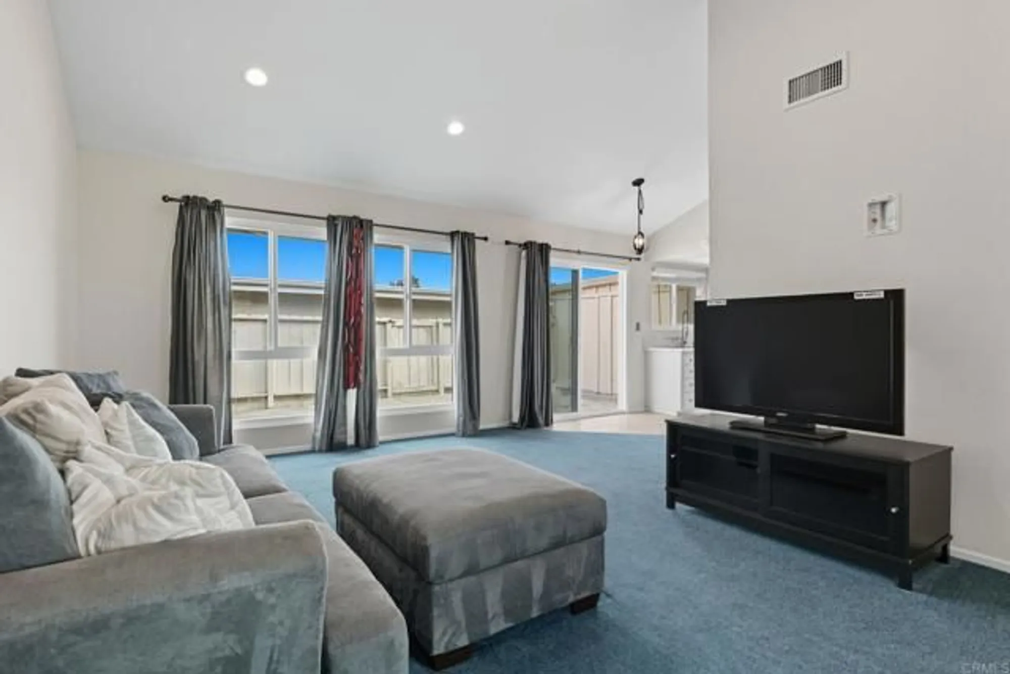 Property Slideshow image 4 of 21 | 3685 vista campana n unit 62, Oceanside, CA, 92057