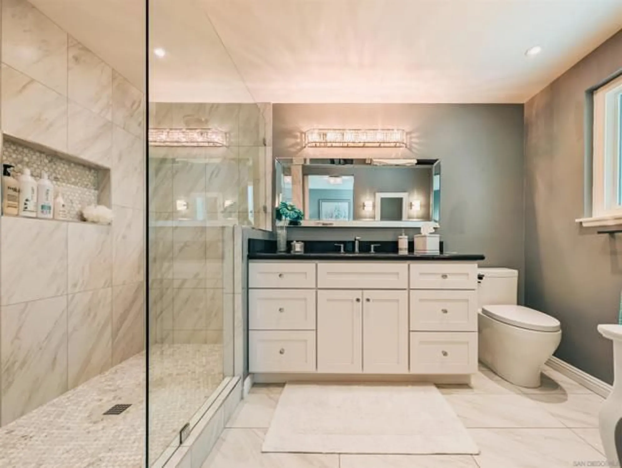 Property Slideshow image 31 of 57 | 16482 roca dr, San Diego, CA, 92128