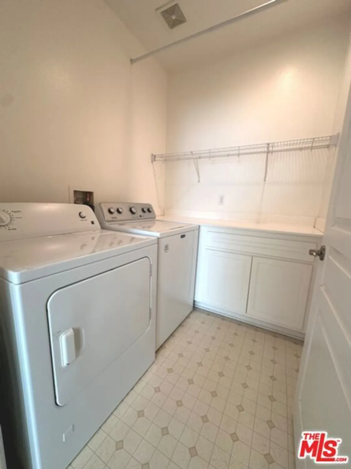 Property Slideshow image 21 of 34 | 193 kettle crk, Beaumont, CA, 92223