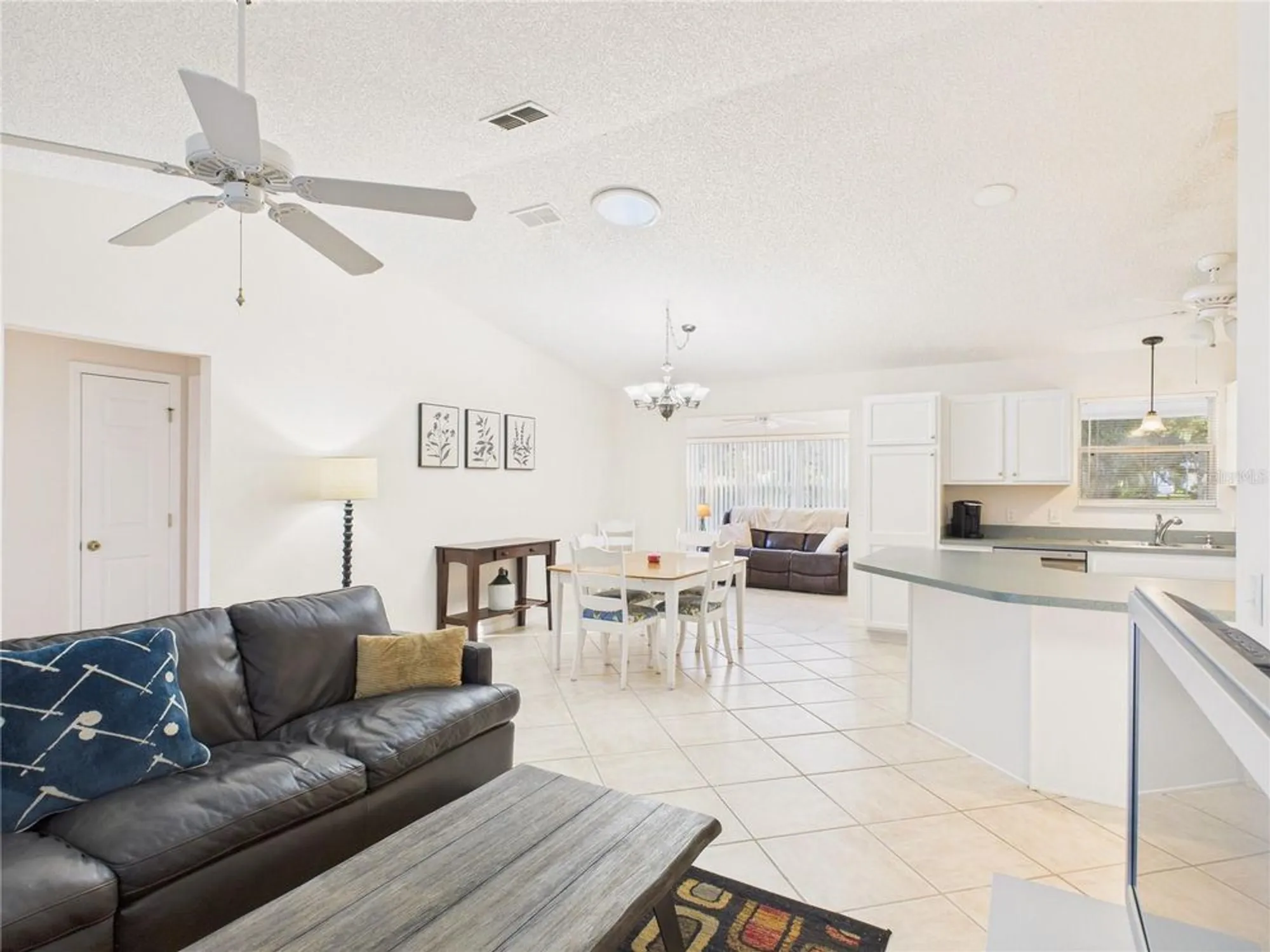 Property Slideshow image 3 of 19 | 2517 privada dr, The Villages, FL, 32162