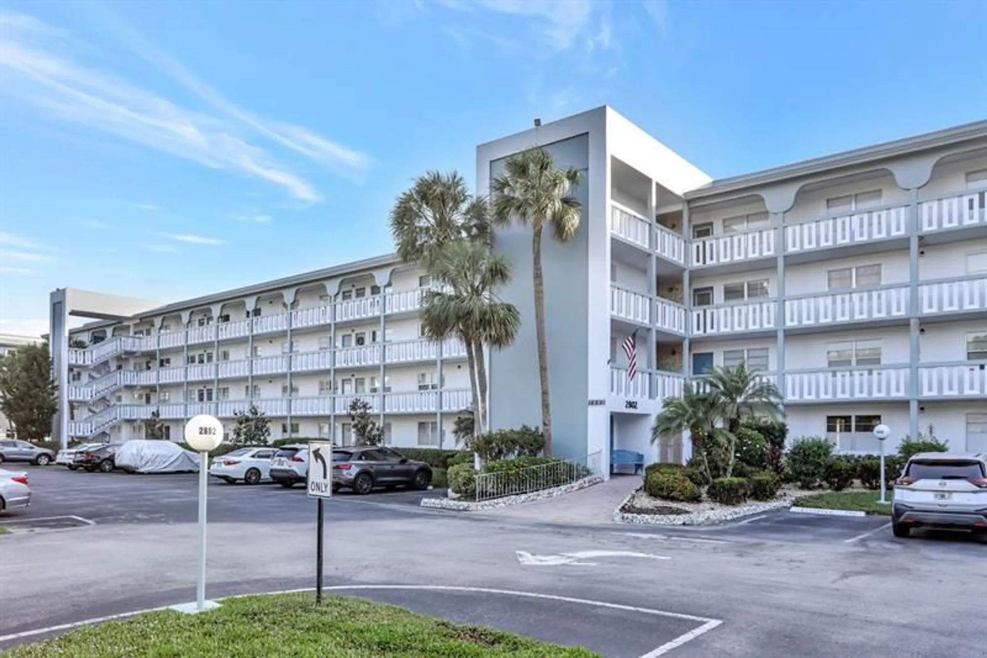 Property Slideshow image 28 of 67 | 2802 victoria way e2, Coconut Creek, FL, 33066