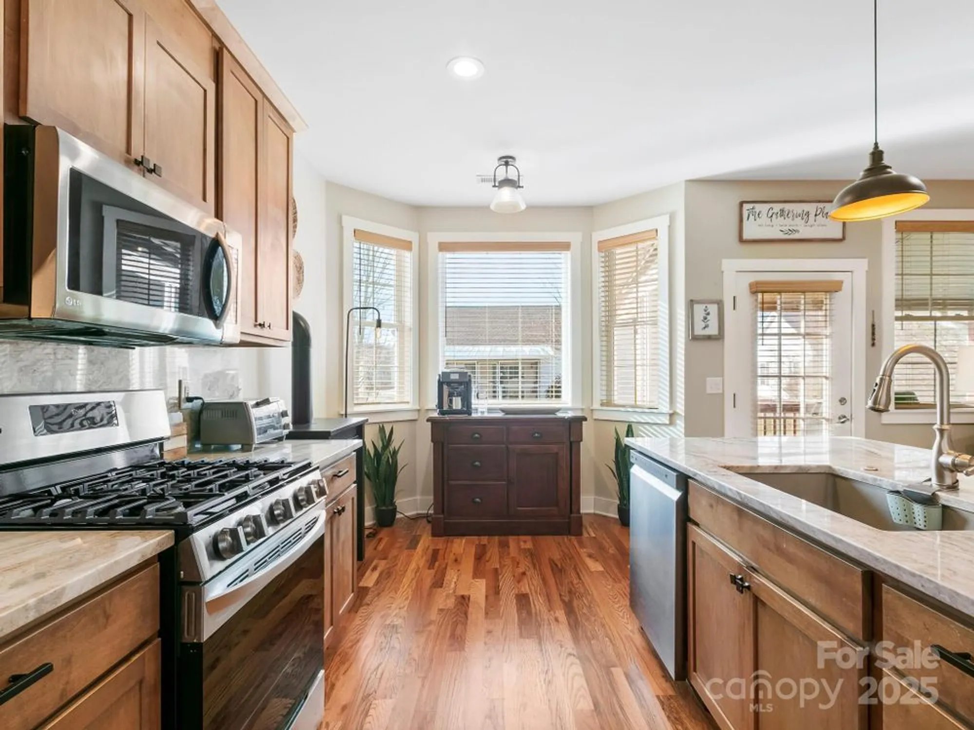 Property Slideshow image 10 of 34 | 371 beechnut dr, Hendersonville, NC, 28739