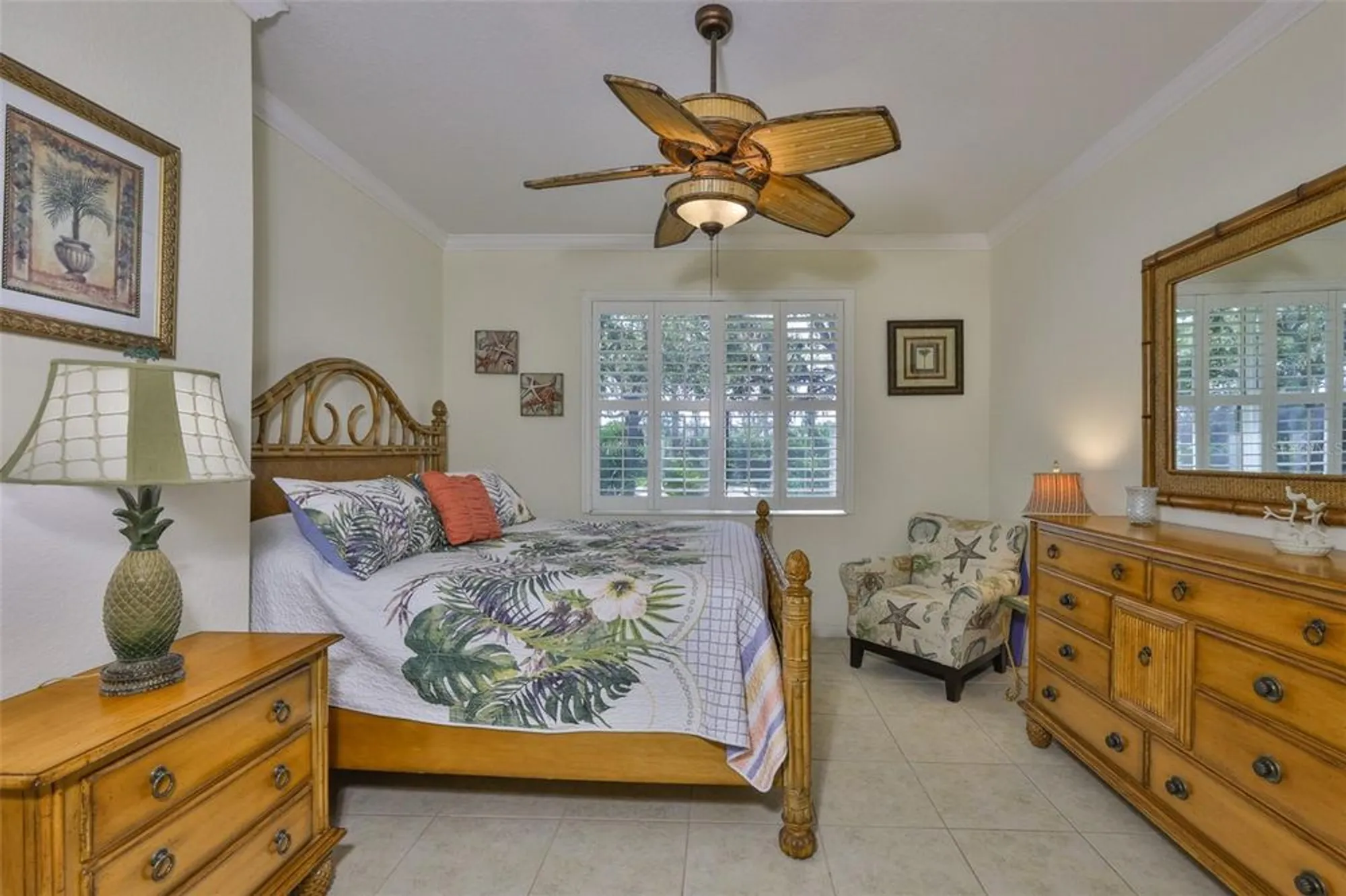 Property Slideshow image 15 of 63 | 2044 sifield greens way, Sun City Center, FL, 33573