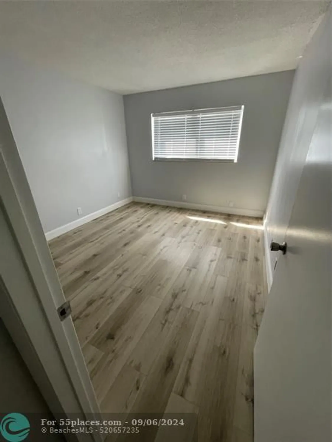 Property Slideshow image 11 of 23 | 4750 nw 22nd ct 110, Lauderhill, FL, 33313